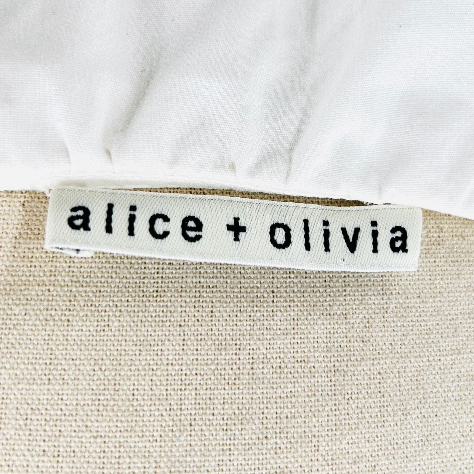 Alice + Olivia White Off-Shoulder Ruffle Statement Blouse Top Size XS / US 0-2 / IT 36-38 - 6 Thumbnail
