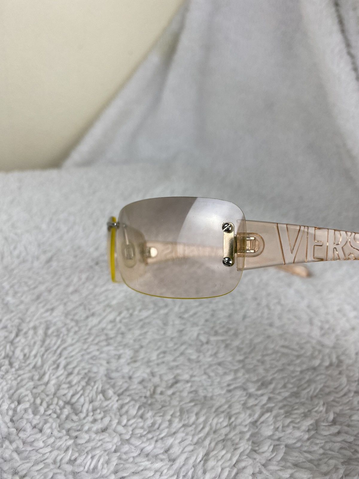 Versus 🔥RARE🔥 Vintage 90s VERSUS by VERSACE Peach Sunglasses Size ONE SIZE - 15 Thumbnail