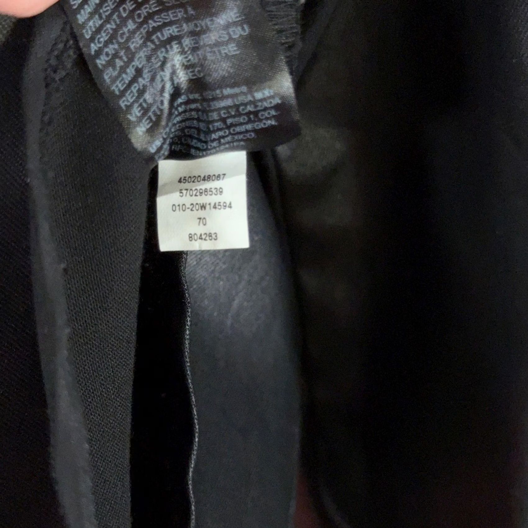 White House Black Market VINTAGE? No. White House Black Market Blouse Womens 10 Black Puff Sleeve V-Neck Button Front Knit Faux Leather Look Shirt Size L / US 10 / IT 46 - 7 Thumbnail