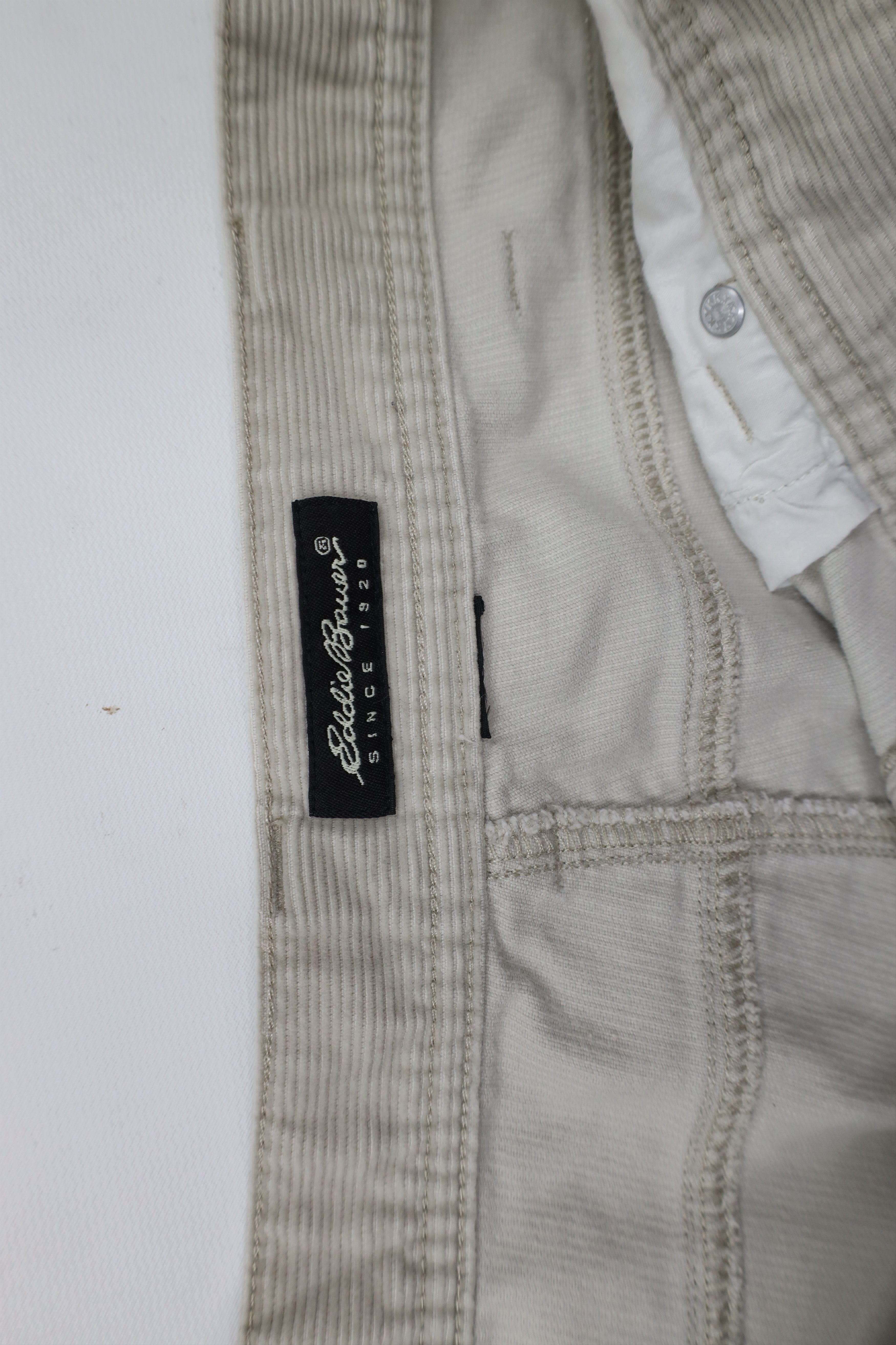 Eddie Bauer × Vintage Vintage 90s Eddie Bauer Wide Leg Corduroy Dungaree Pants Size US 38 / EU 54 - 9 Thumbnail