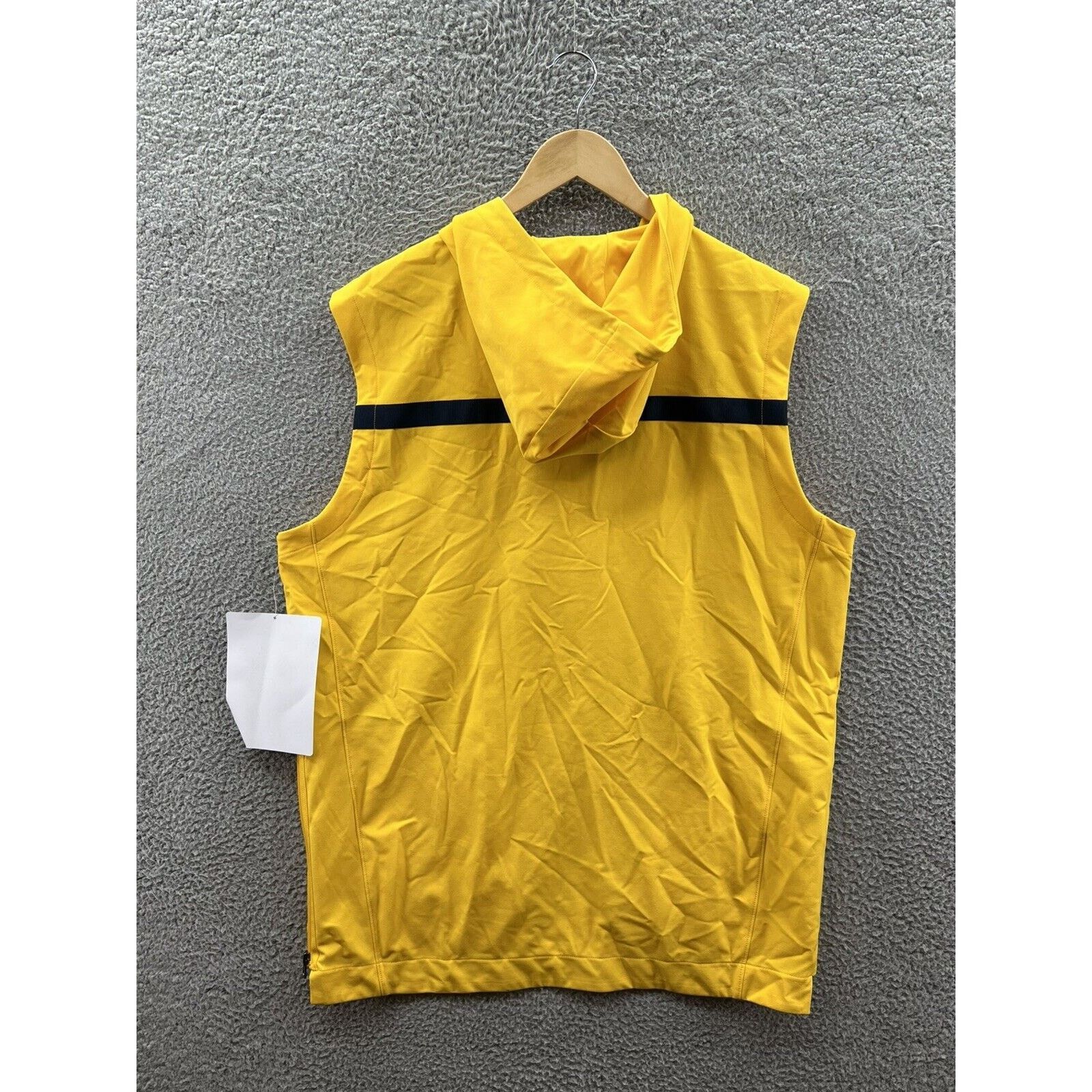 Jordan Brand Jordan Michigan Wolverines Team Issued Vest AQ8929-P2B Size US L / EU 52-54 / 3 - 2 Thumbnail