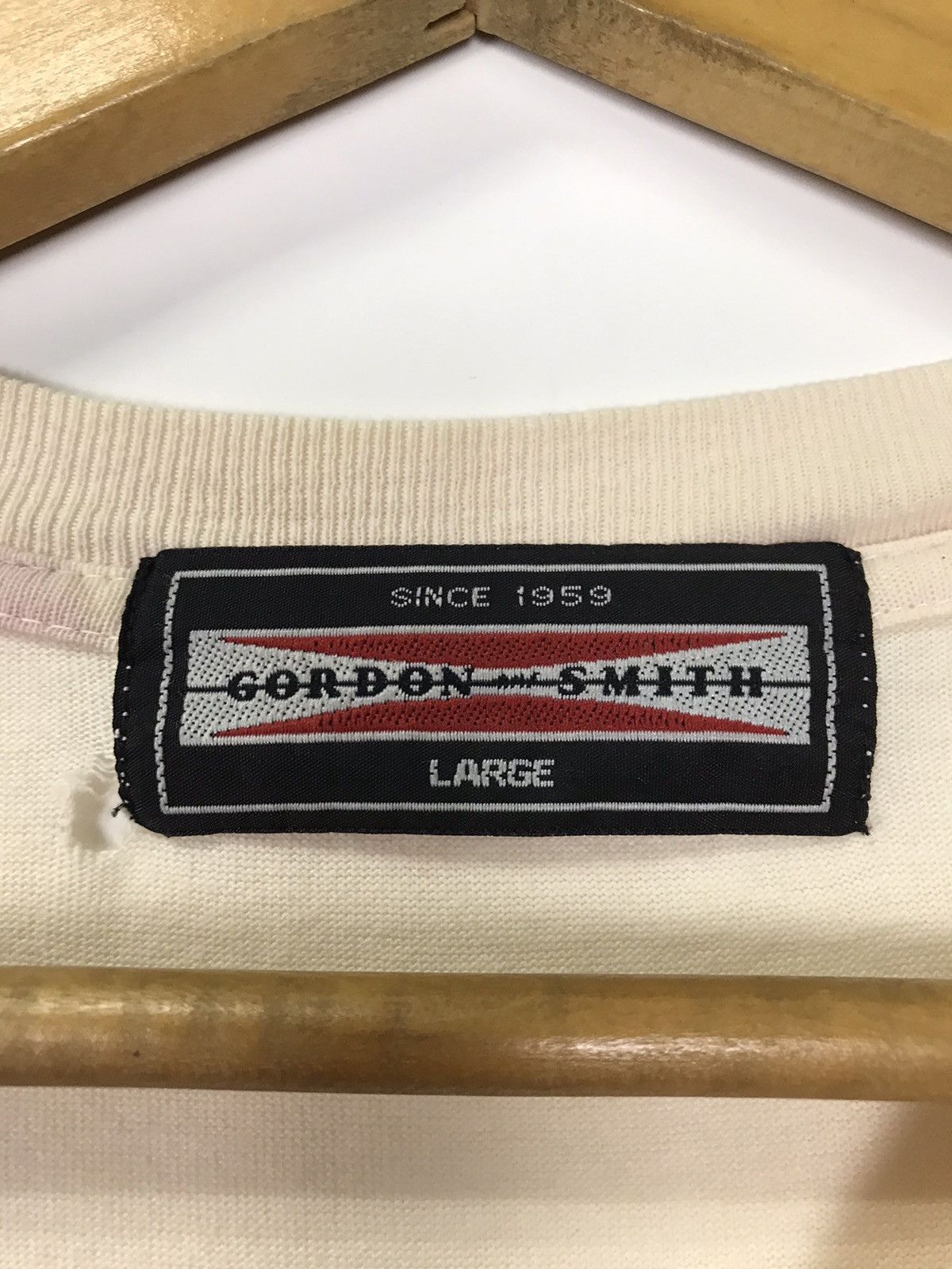 Vintage Vintage Gordon Smith t-shirt Size US L / EU 52-54 / 3 - 12 Thumbnail