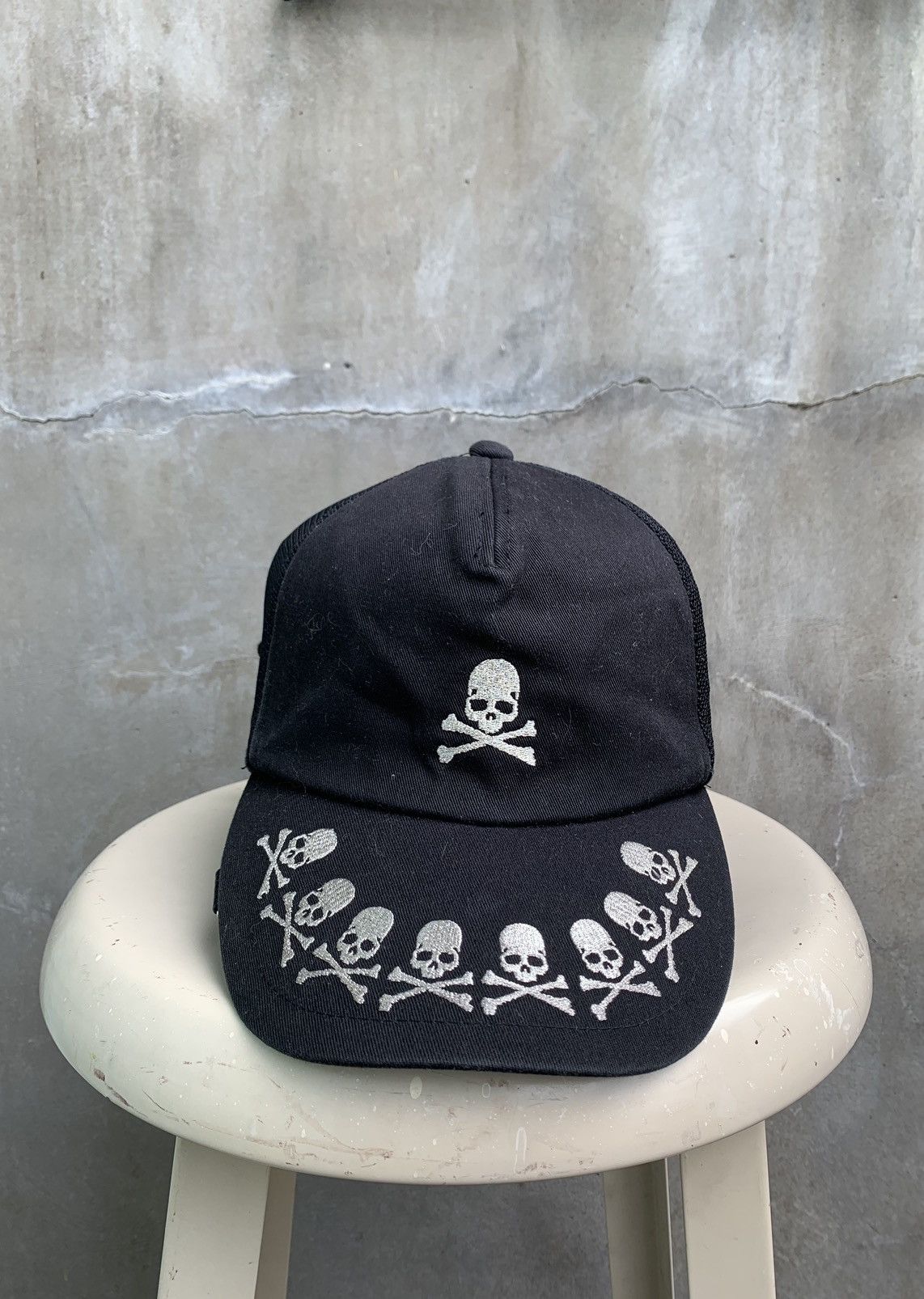 image of Mastermind Japan Theatre 8 “Skulls” Cap in Black, Men's