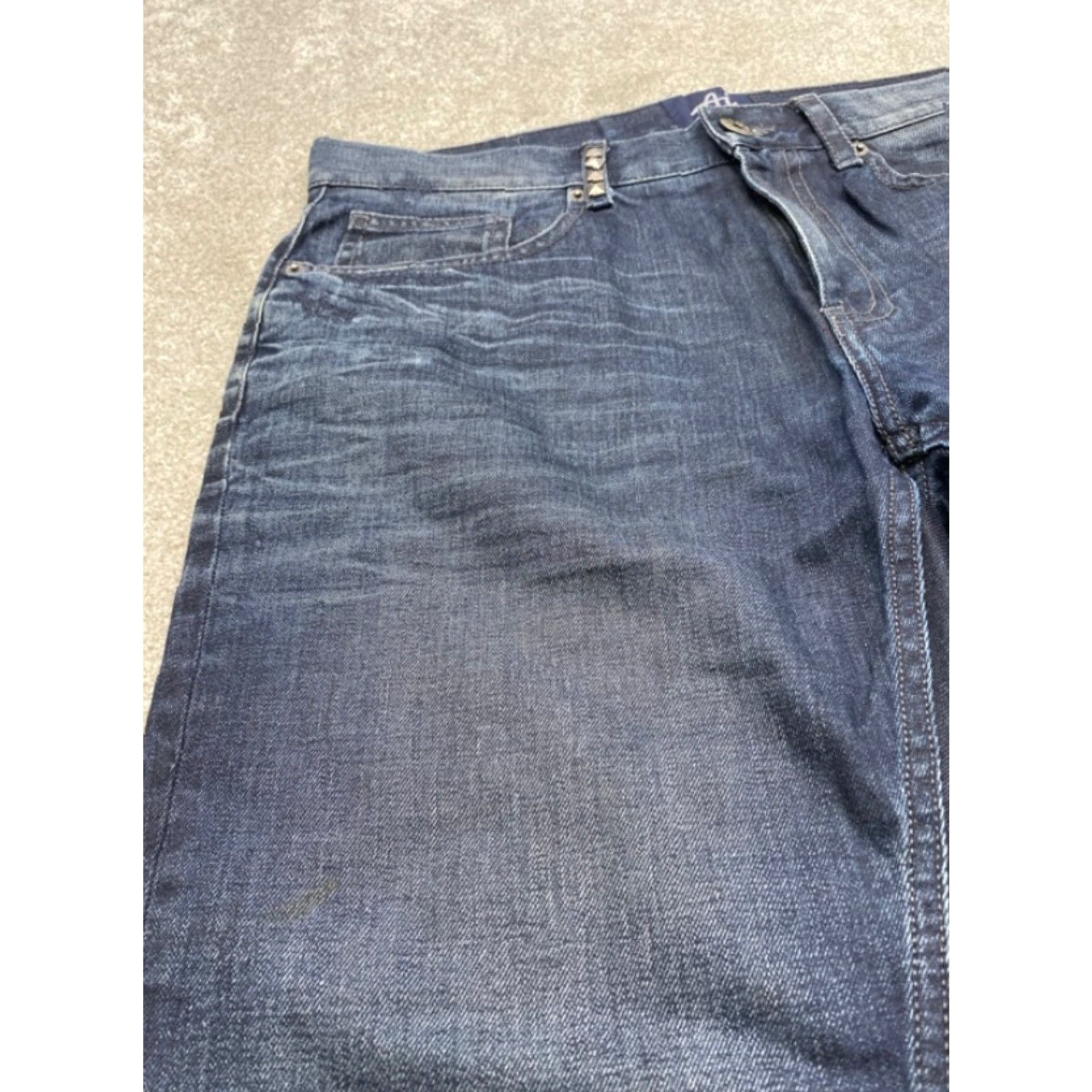 Denime VINTAGE Authentic Icon Jeans Mens 36x30 Blue Denim Studded Straight Leg 5577 Size US 36 / EU 52 - 4 Thumbnail