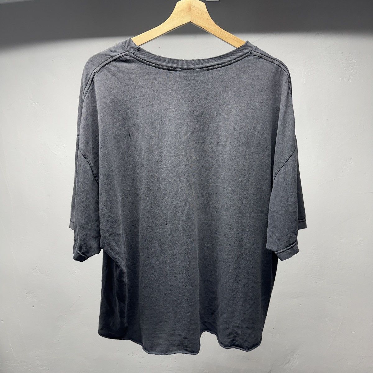 Vintage Thrashed Faded Distressed Blank Black Shirt ERD Grunge Size US XL / EU 56 / 4 - 2 Thumbnail