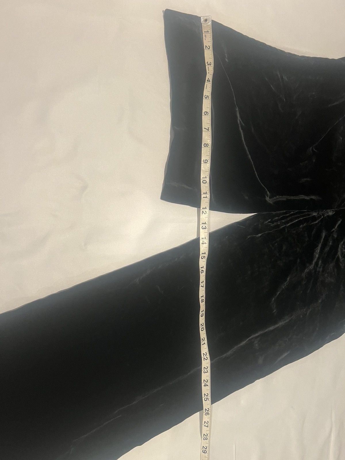 Saint Laurent Paris Saint Laurent velvet wide leg pants. 33. $1990 Size US 33 - 6 Thumbnail