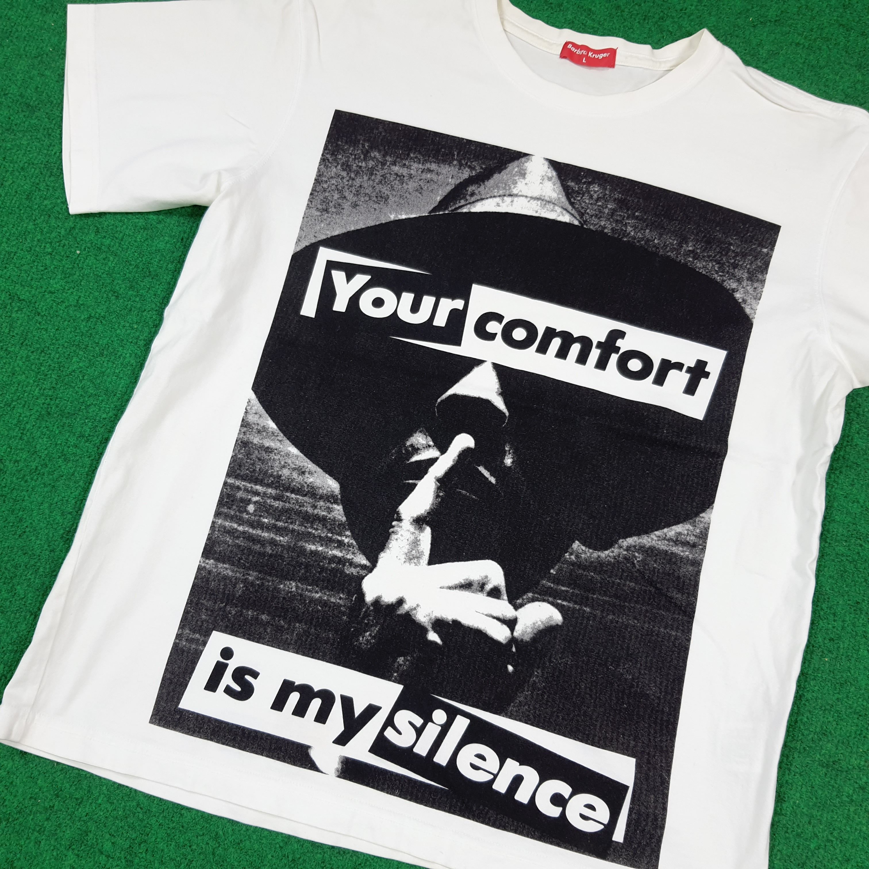 Barbara Kruger Vintage Barbara Kruger Designer Tshirt C294N77 Size US M / EU 48-50 / 2 - 2 Thumbnail