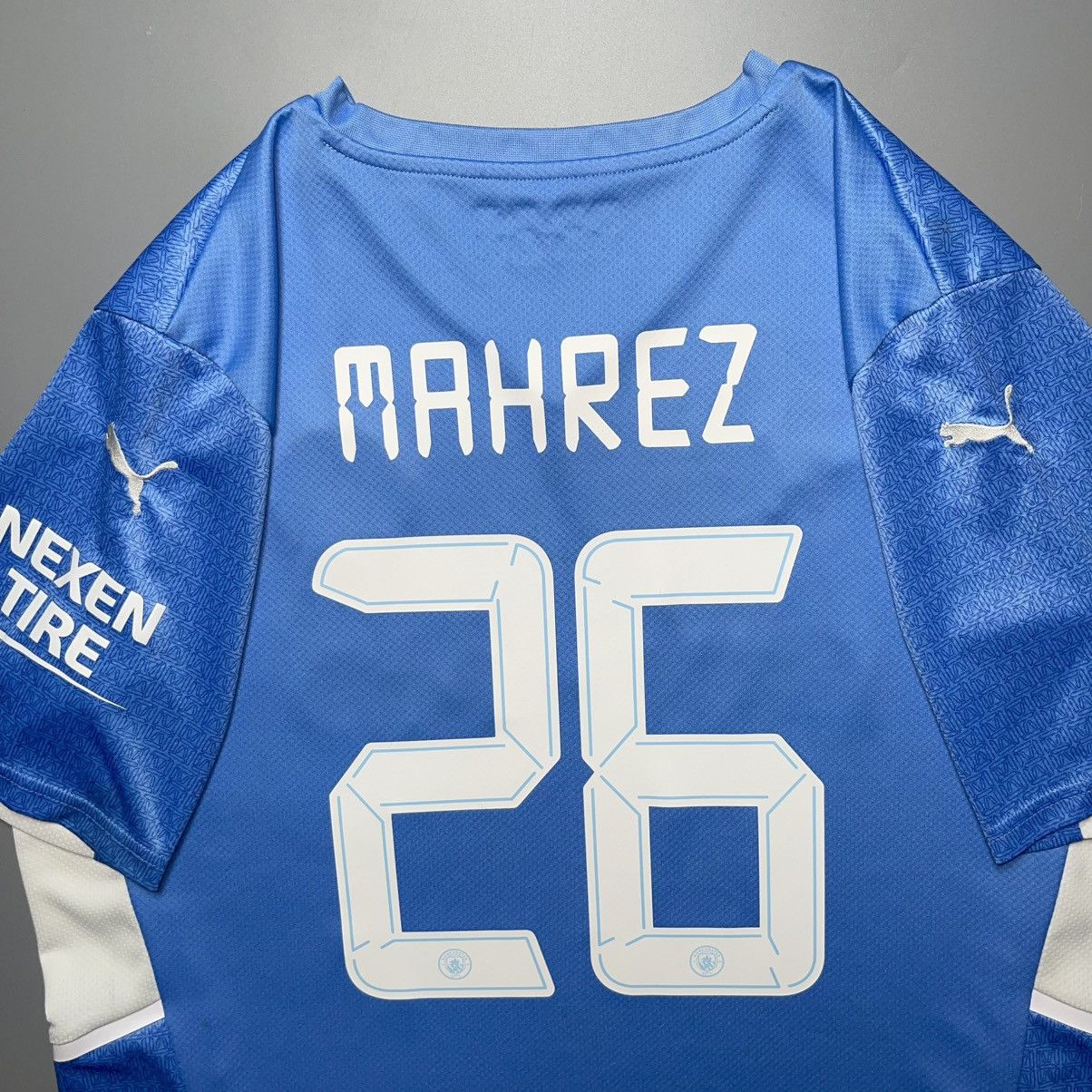 Puma MAN CITY PUMA 2021/2022 FOOTBALL HOME JERSEY #26 MAHREZ Size US XL / EU 56 / 4 - 11 Thumbnail