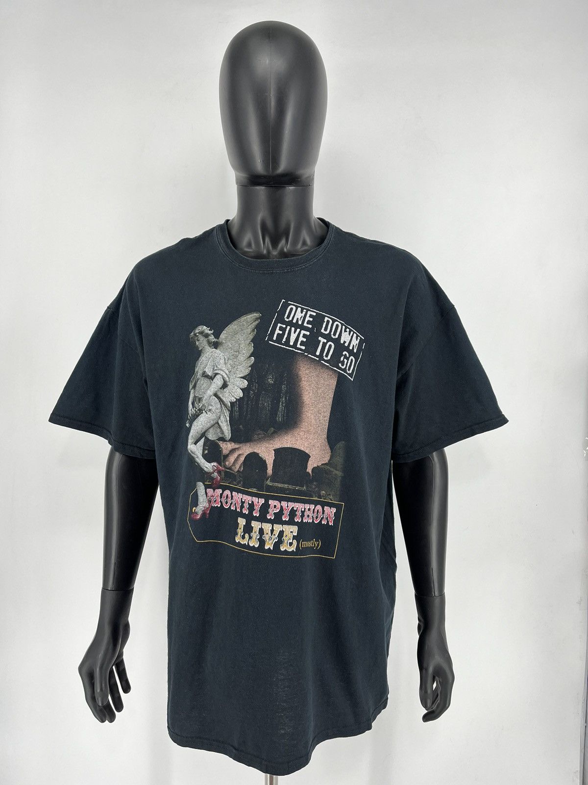 Band Tees RARE VINTAGE MONTY PYTHON TOUR UK COMEDY TROUPE TEE T SHIRT Size US XXL / EU 58 / 5 - 2 Thumbnail
