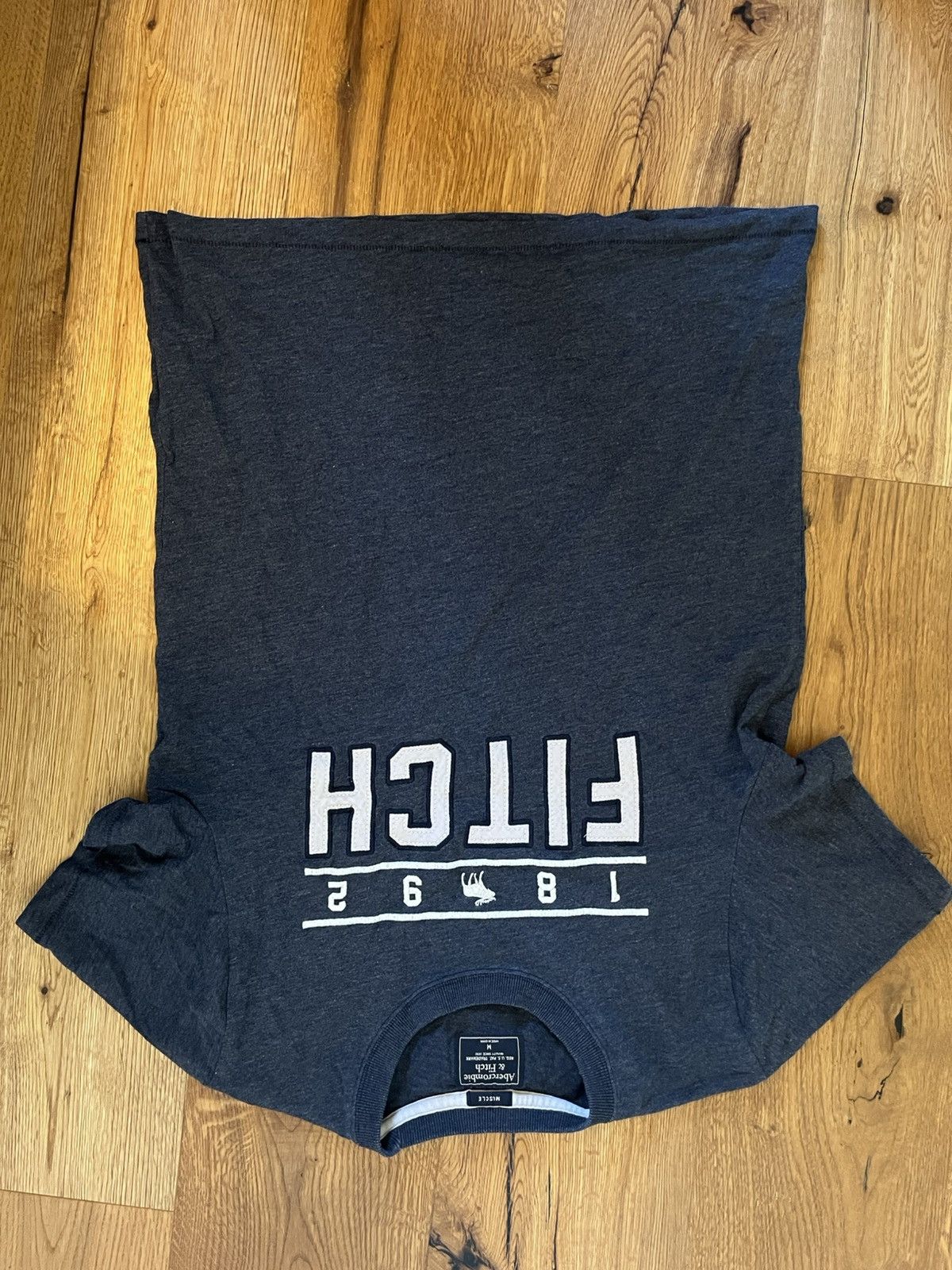 Abercrombie & Fitch A&F T-Shirt Size US M / EU 48-50 / 2 - 1 Thumbnail