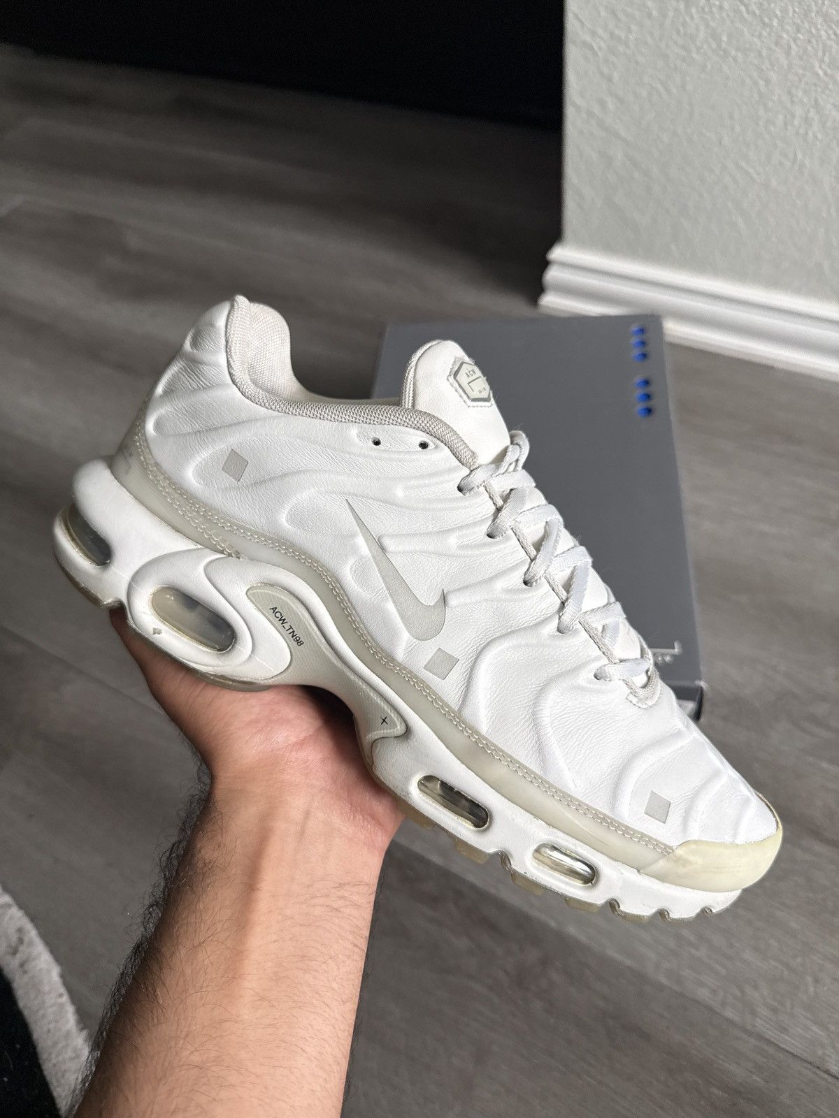 A-COLD-WALL* × Nike Nike Air Max Plus A-COLD-WALL Platinum Tint Size 9 Size US 9 / EU 42 - 12 Thumbnail