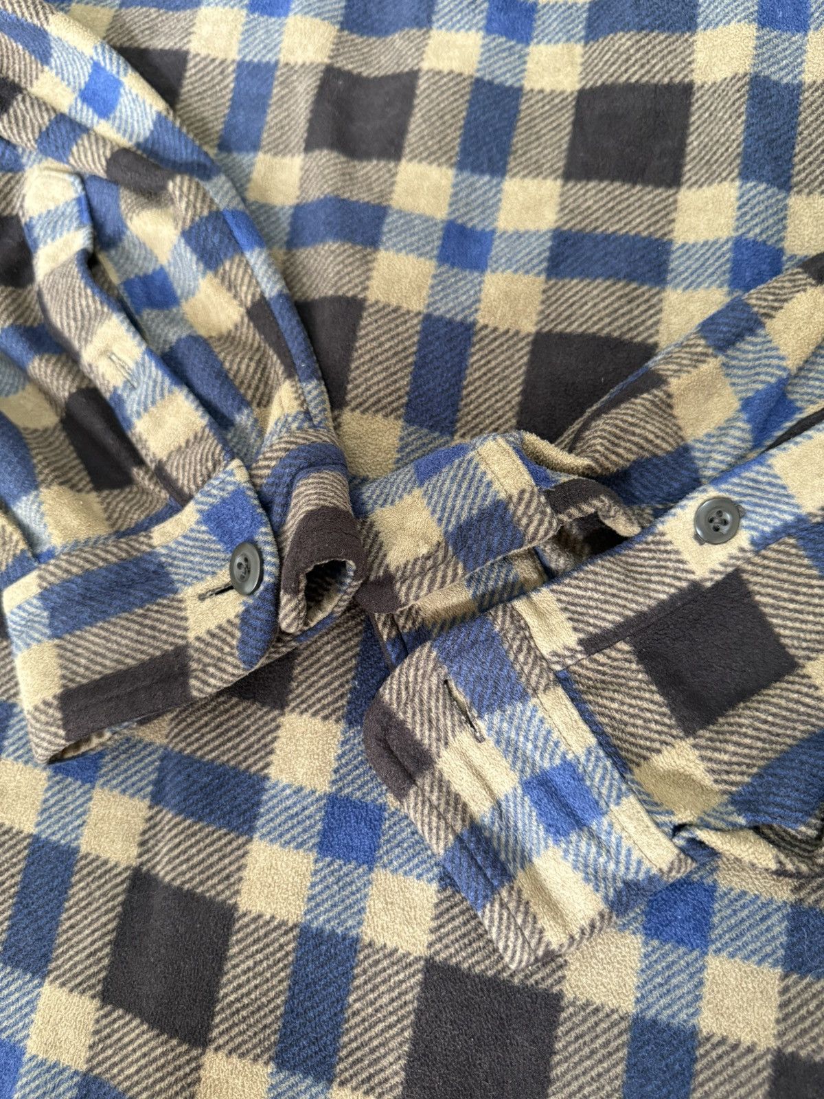 Uniqlo UNIQLO CHEKERED FLANNEL BUTTON UP SHIRT Size US L / EU 52-54 / 3 - 11 Thumbnail