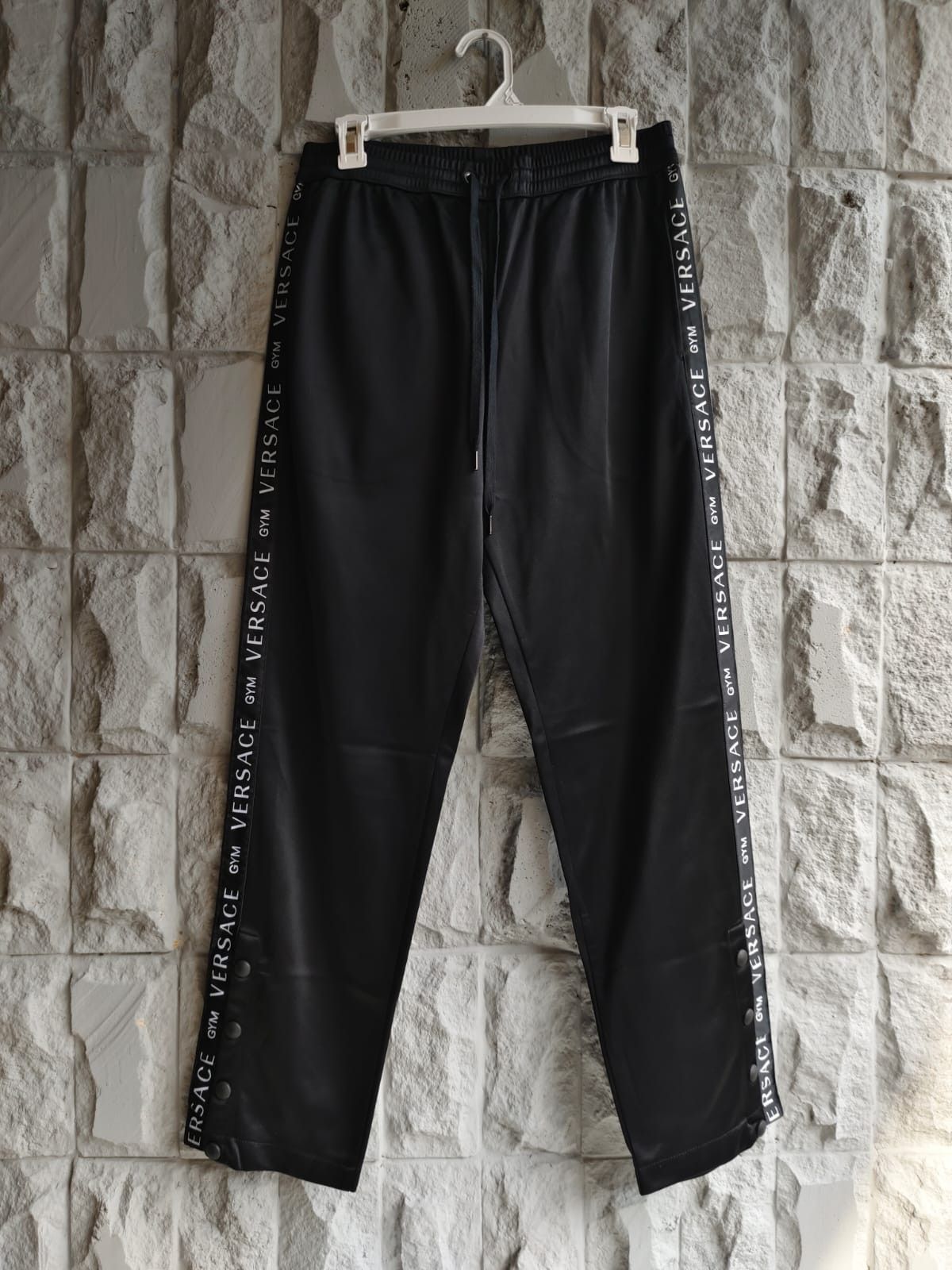 Designer × Versace 💥Versace Gym Tapped Black Trackpants Size US 32 / EU 48 - 1 Thumbnail