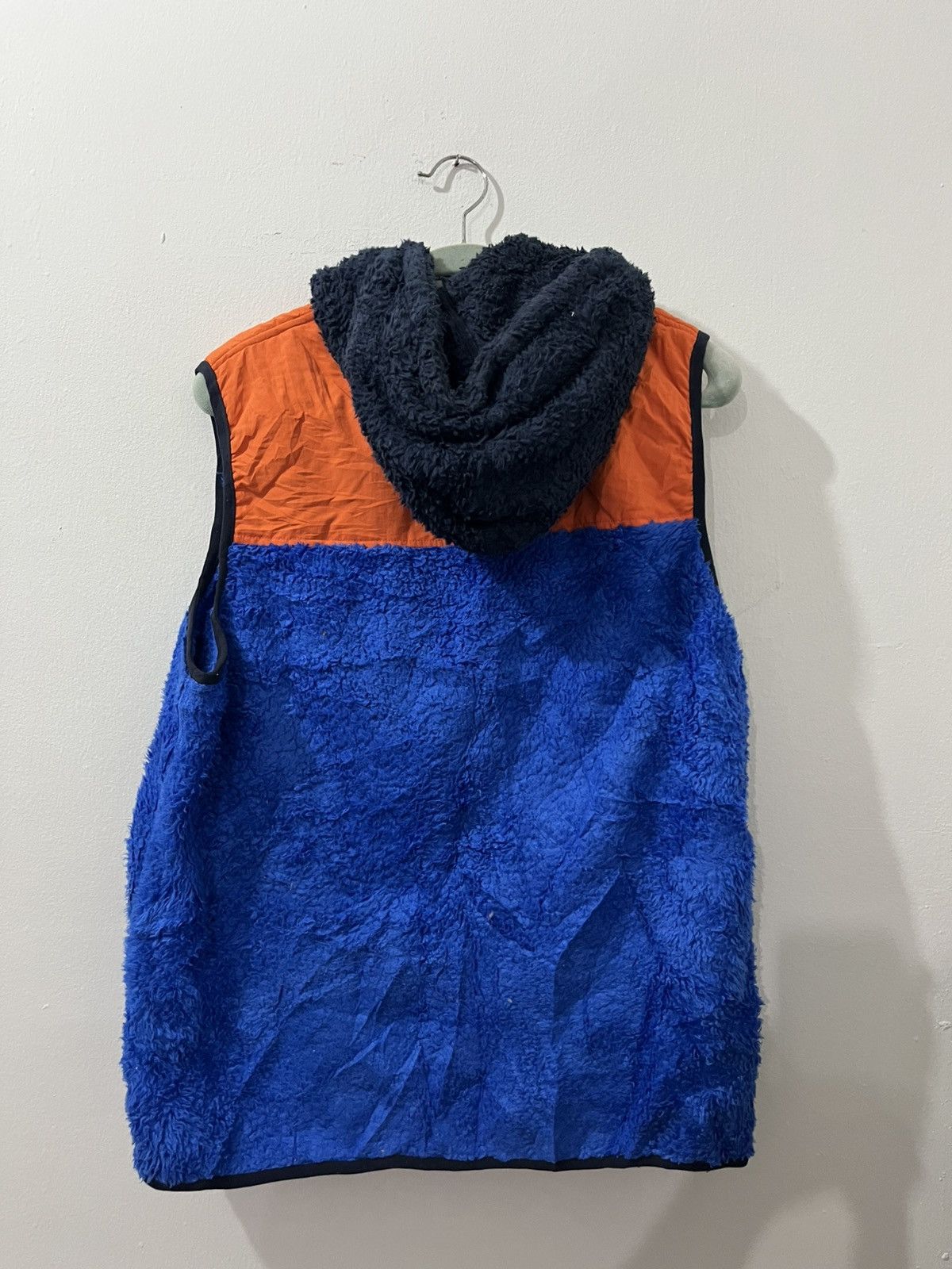 Chums 🔥Chums🔥 Deep Pile Outdoor Nice Colorway Sleeveless Jackets Size US L / EU 52-54 / 3 - 10 Thumbnail