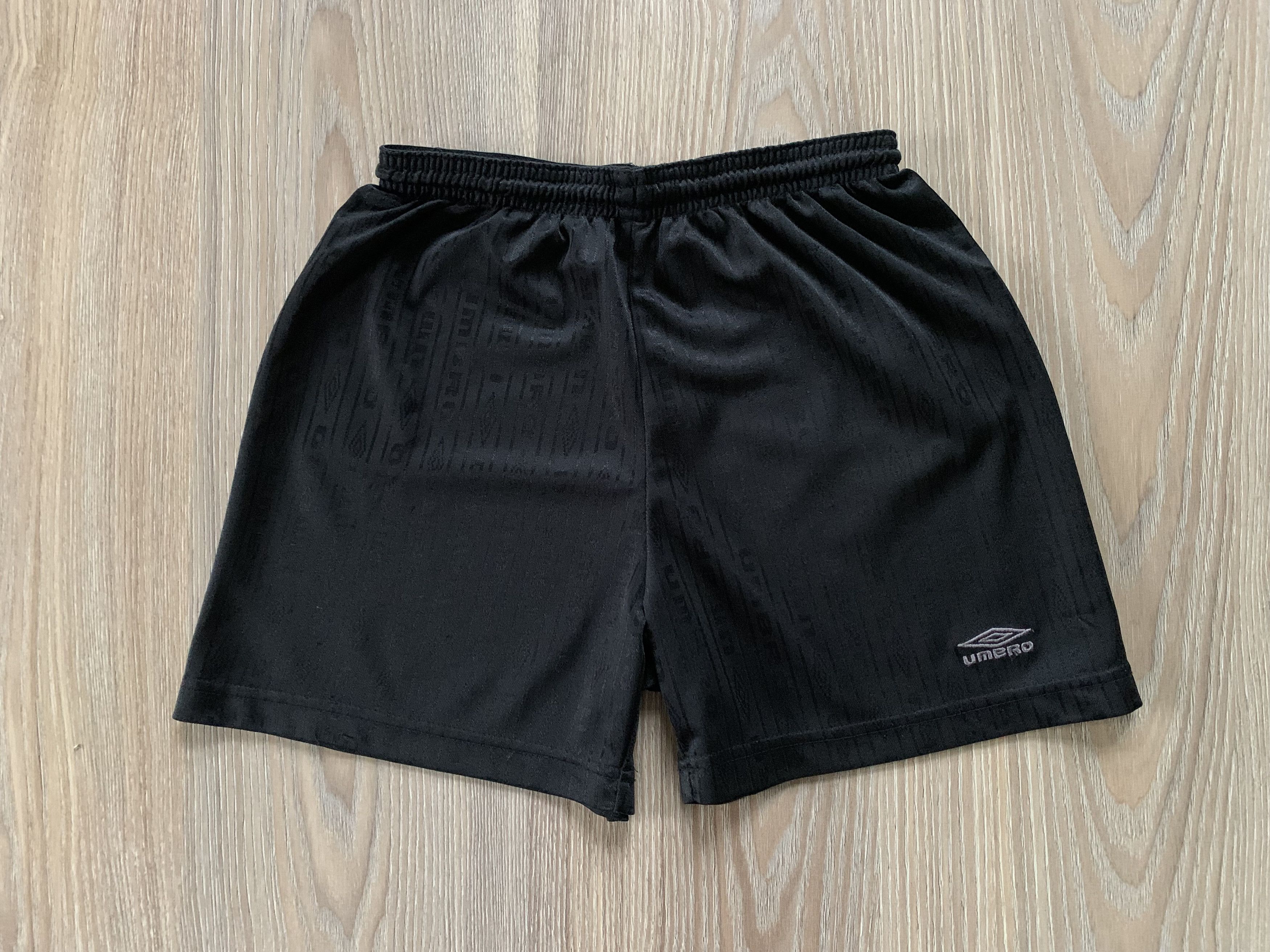 Umbro × Vintage Vintage Umbro Youth Monograme Football Soccer Shorts Size US 26 / EU 42 - 2 Thumbnail