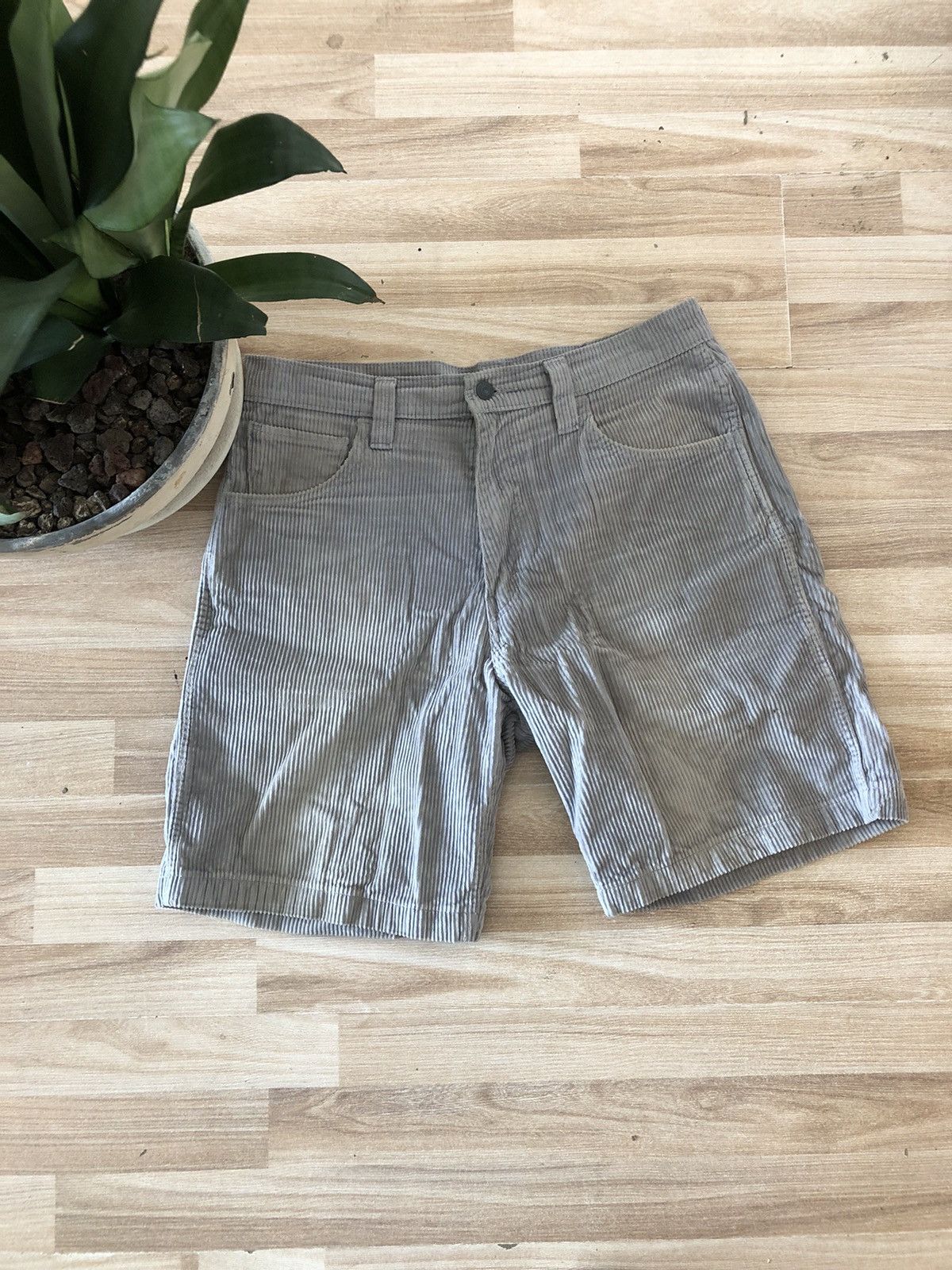 Levi's Levi’s Skate-Drop-In Corduroy Shorts W33 Grey Rare Pair Size US 33 - 4 Thumbnail