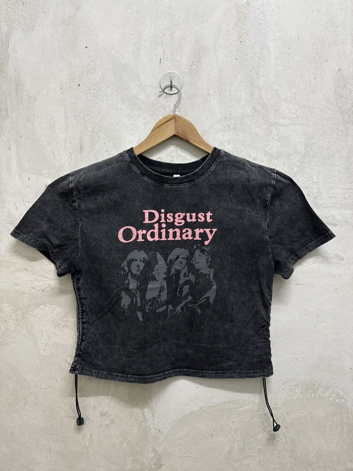 Hysteric Glamour Disgust Ordinary hysteric glamour style crop Tees Size S / US 4 / IT 40 - 1 Thumbnail