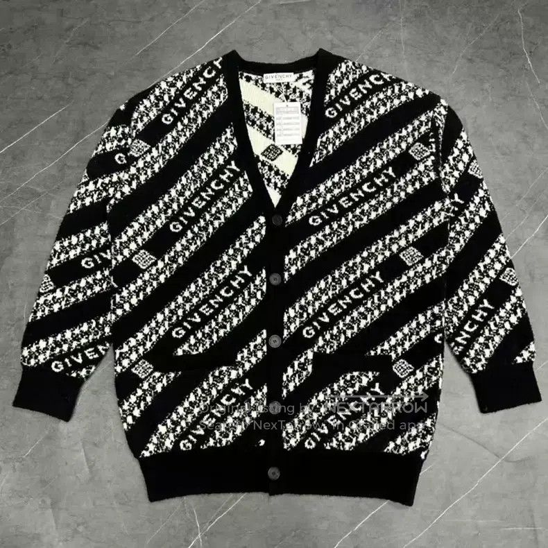 Other Givenchy Black and White Full Print Bulletproof Wool Cardi Size US M / EU 48-50 / 2 - 1 Thumbnail