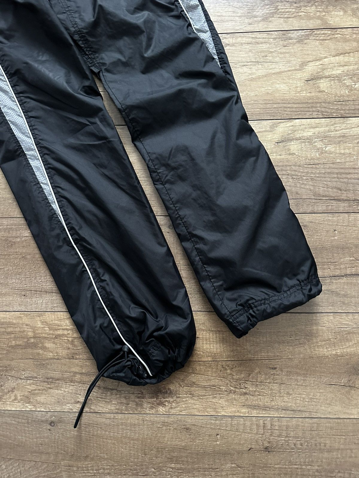 Nike Nike Vintage Nylon Track Pants Sweatpants 90s Size US 30 / EU 46 - 4 Thumbnail