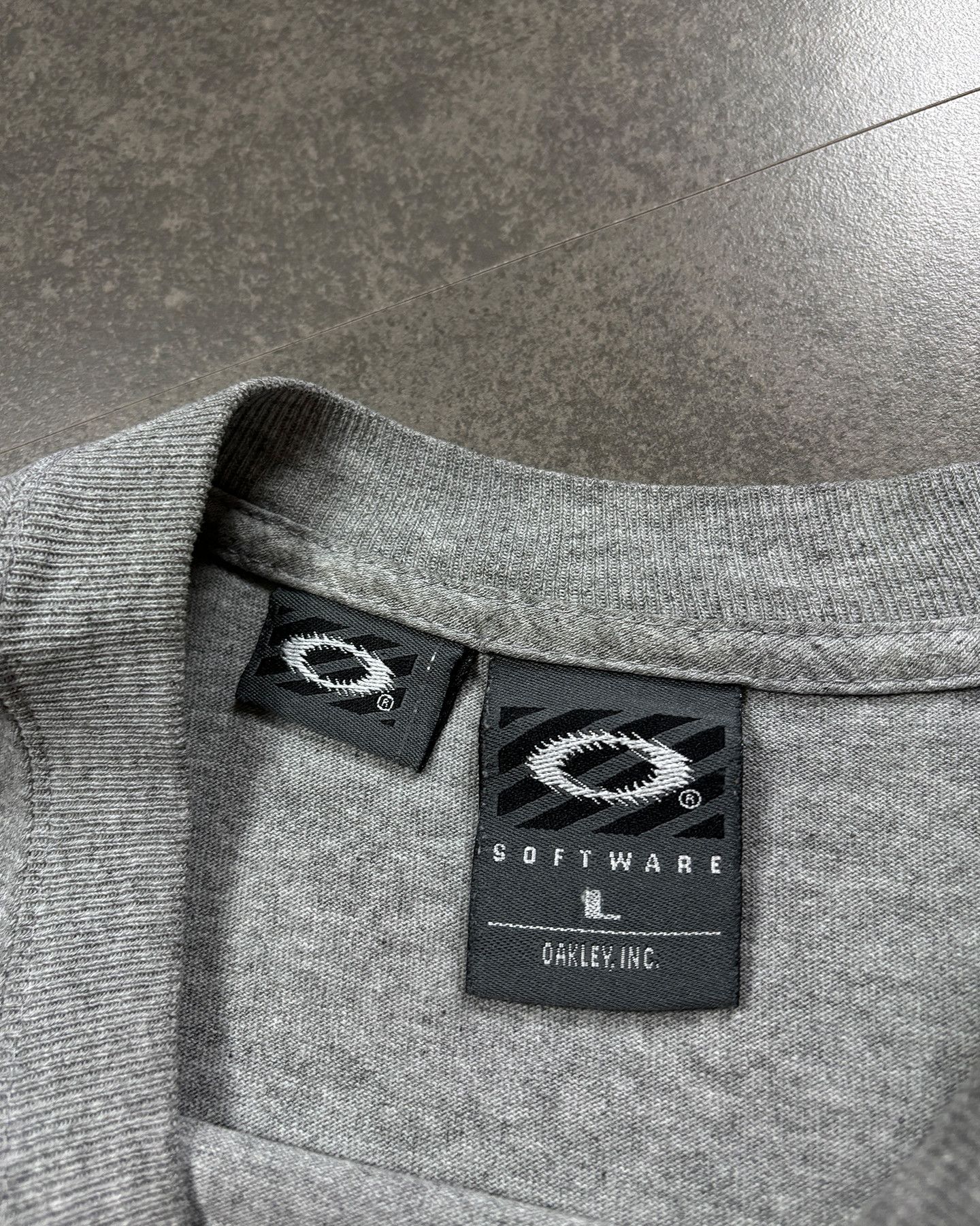 Oakley Oakley Software 00s Mad Science Razor Logo T-shirt Size US L / EU 52-54 / 3 - 8 Thumbnail