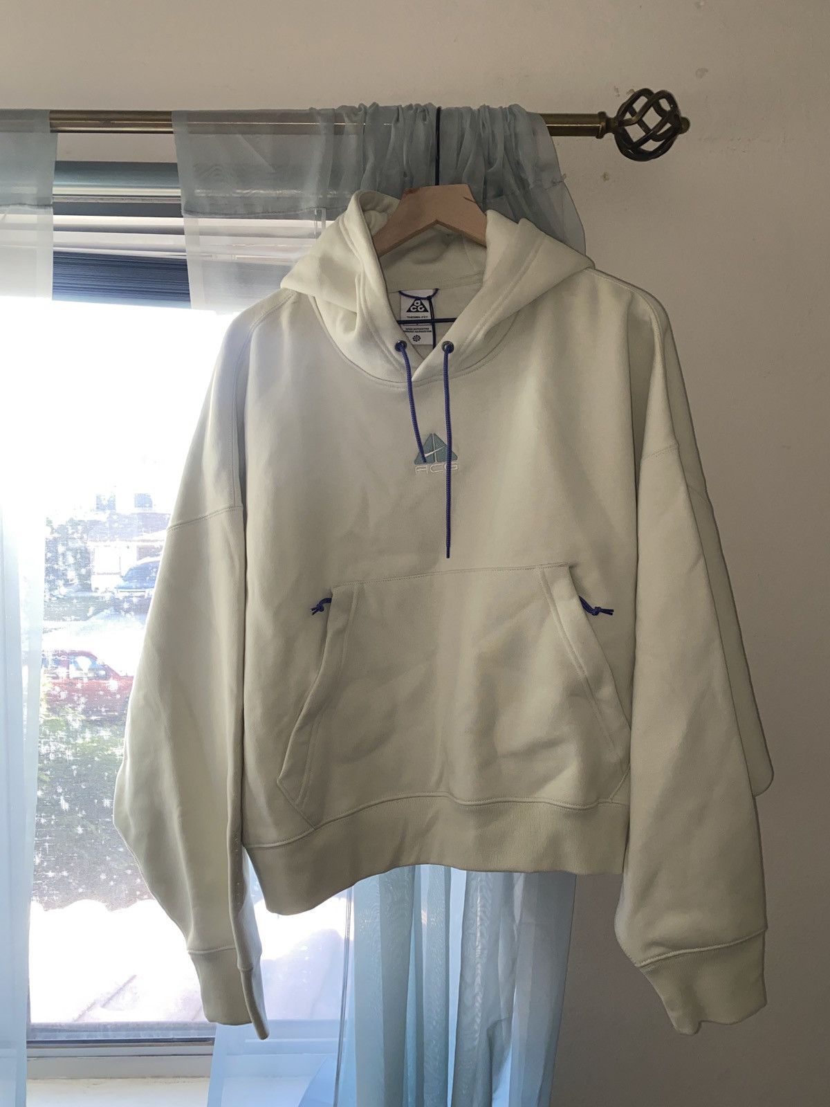 Nike ACG Womens Cropped Oversize Fit Therma-Fit Hoodie Size L / US 10 / IT 46 - 1 Thumbnail