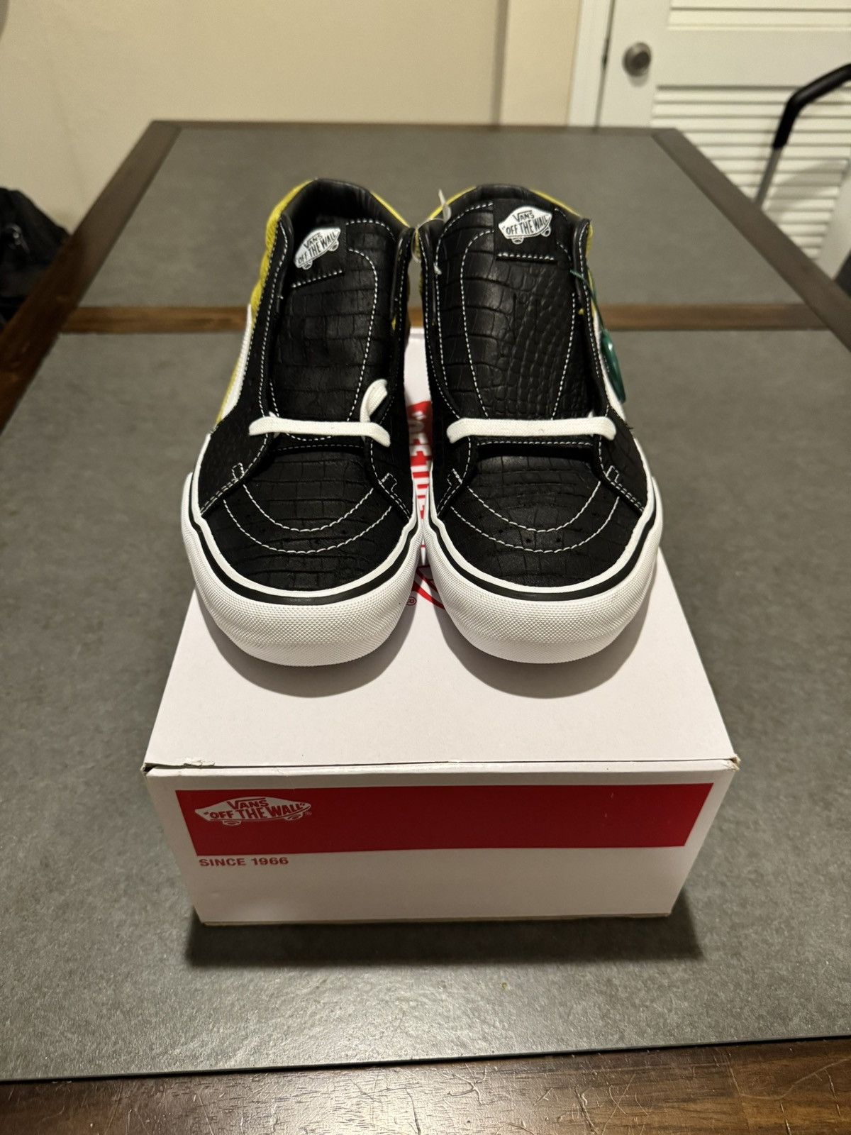 Supreme × Vans Supreme x Vans Sk8 Mid Size US 10 / EU 43 - 4 Thumbnail