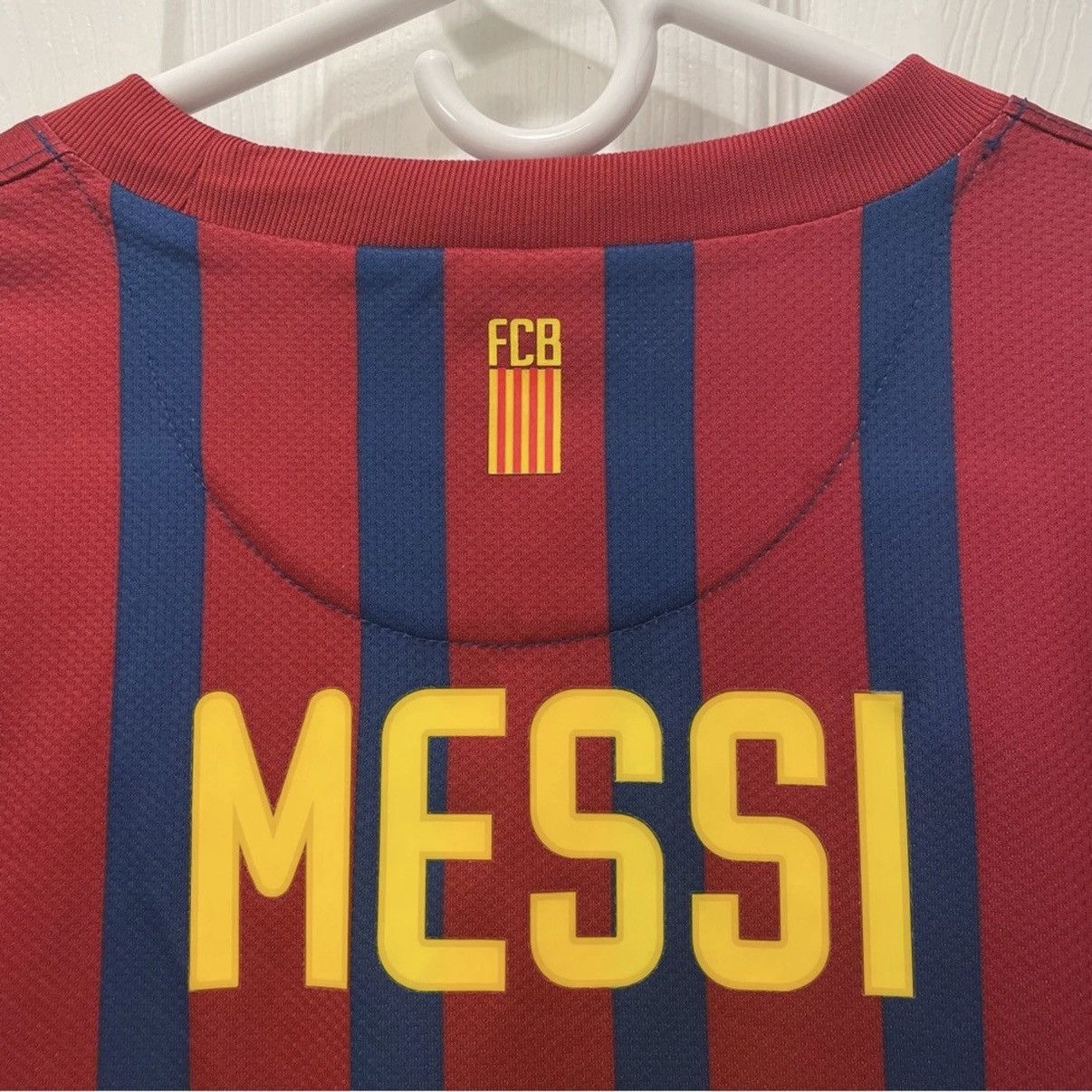 Nike Messi Barcelona 2011-2012 Home Jersey Long Sleeve Size US S / EU 44-46 / 1 - 10 Thumbnail