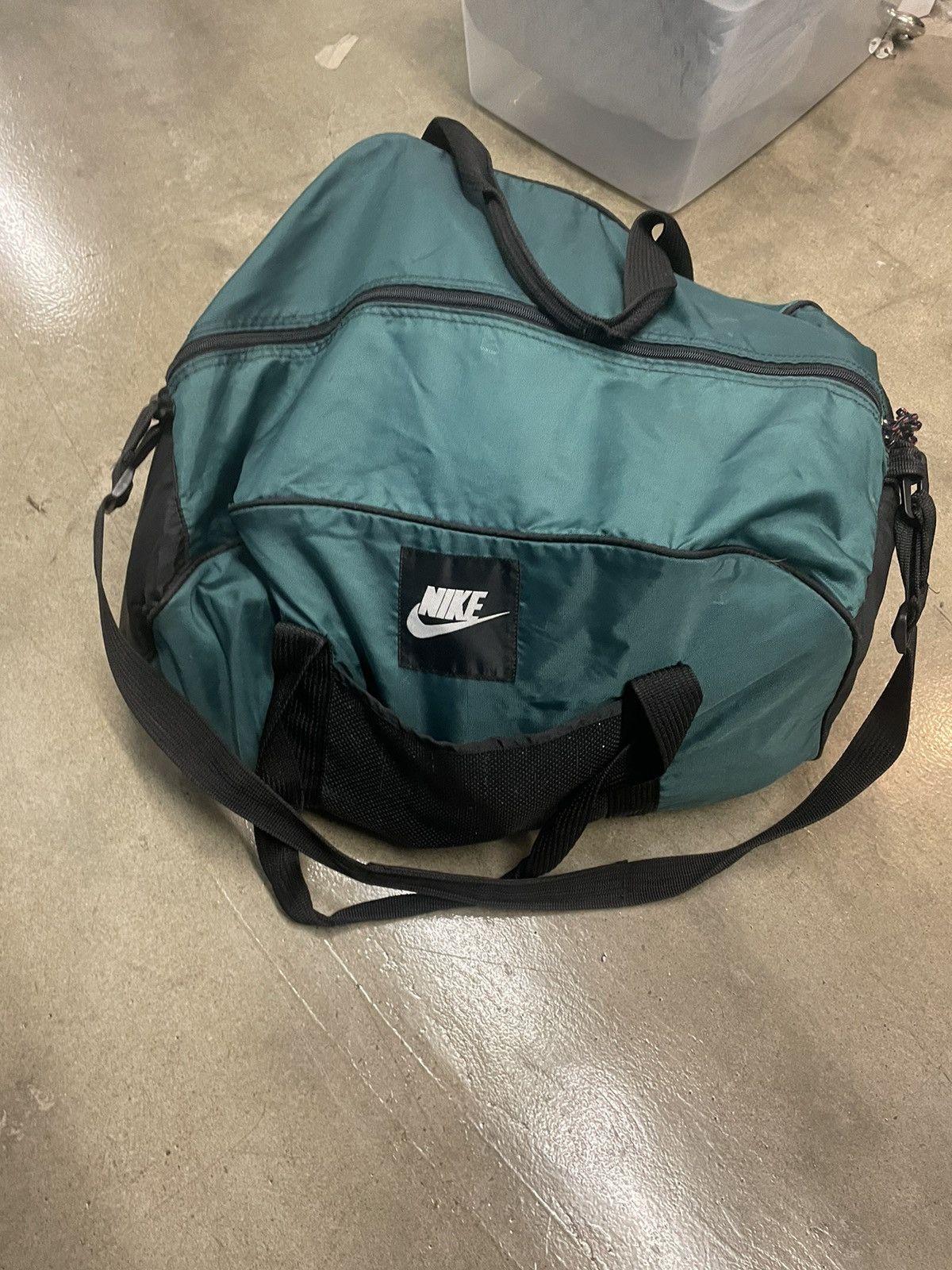 Nike × Vintage Vintage Nike Duffle Bag Size ONE SIZE - 1 Thumbnail