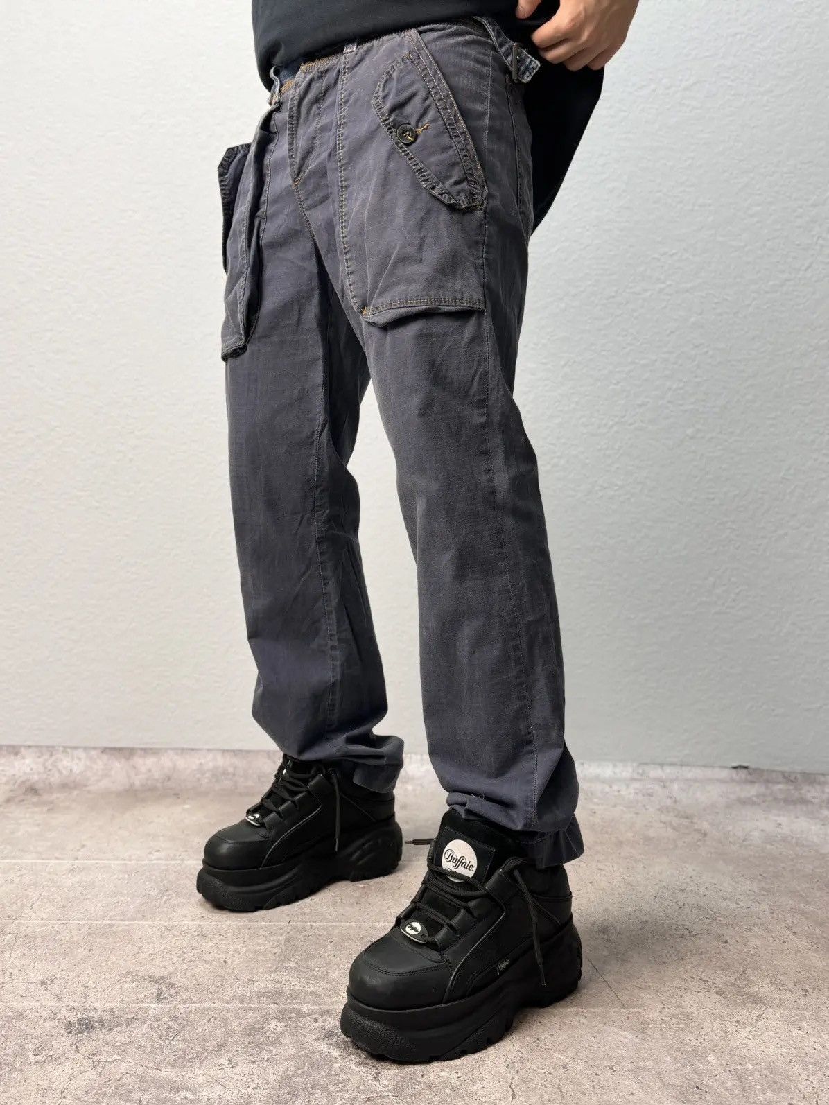 Just Cavalli × Roberto Cavalli Vintage baggy Just Cavalli Distressed Punk Pockets Jeans Size US 31 - 2 Thumbnail