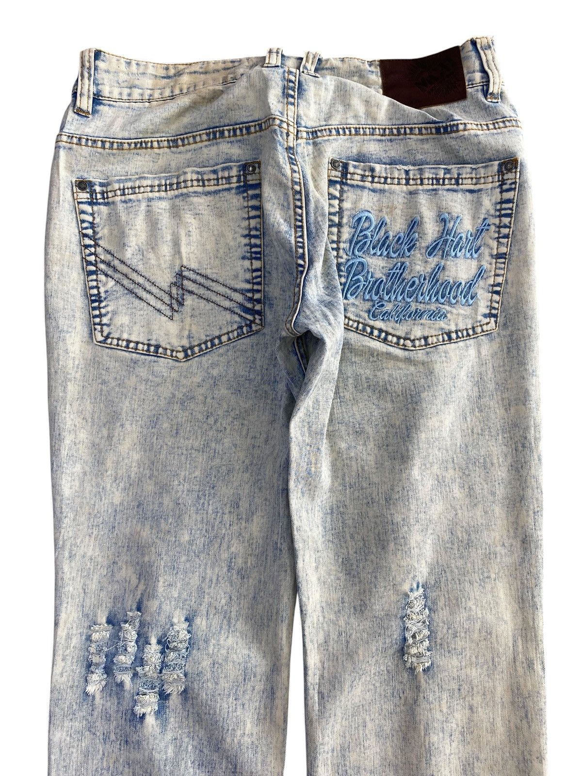 Japanese Brand M.C.D Brand Light Acid Wash Style Distressed Jeans Size US 32 / EU 48 - 4 Thumbnail