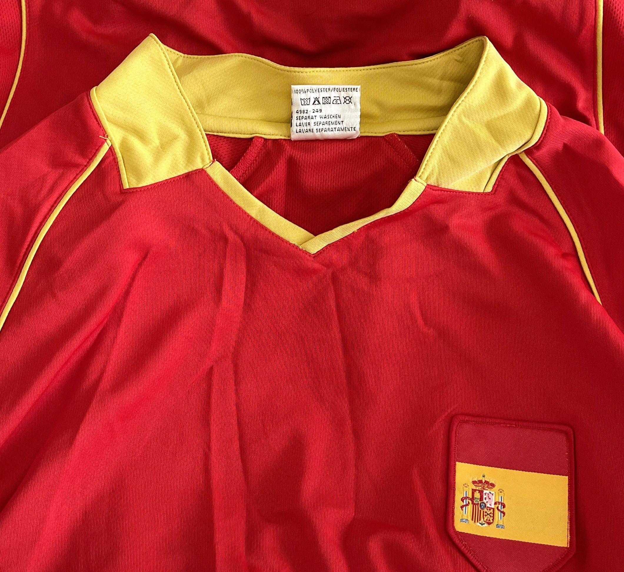 Vintage Vintage Spain Football Size US S / EU 44-46 / 1 - 5 Thumbnail
