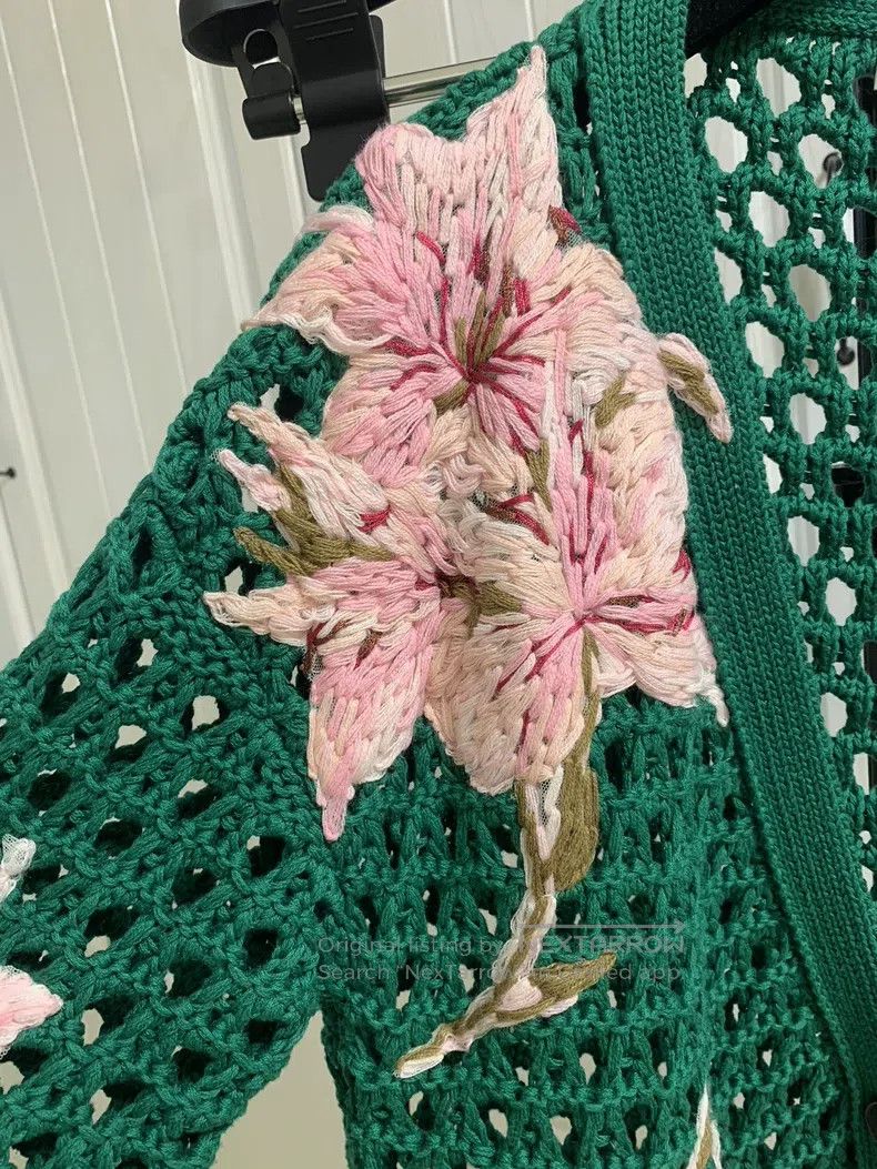 Valentino Valentino Flower embroidered sweater coat Size XS / US 0-2 / IT 36-38 - 2 Thumbnail