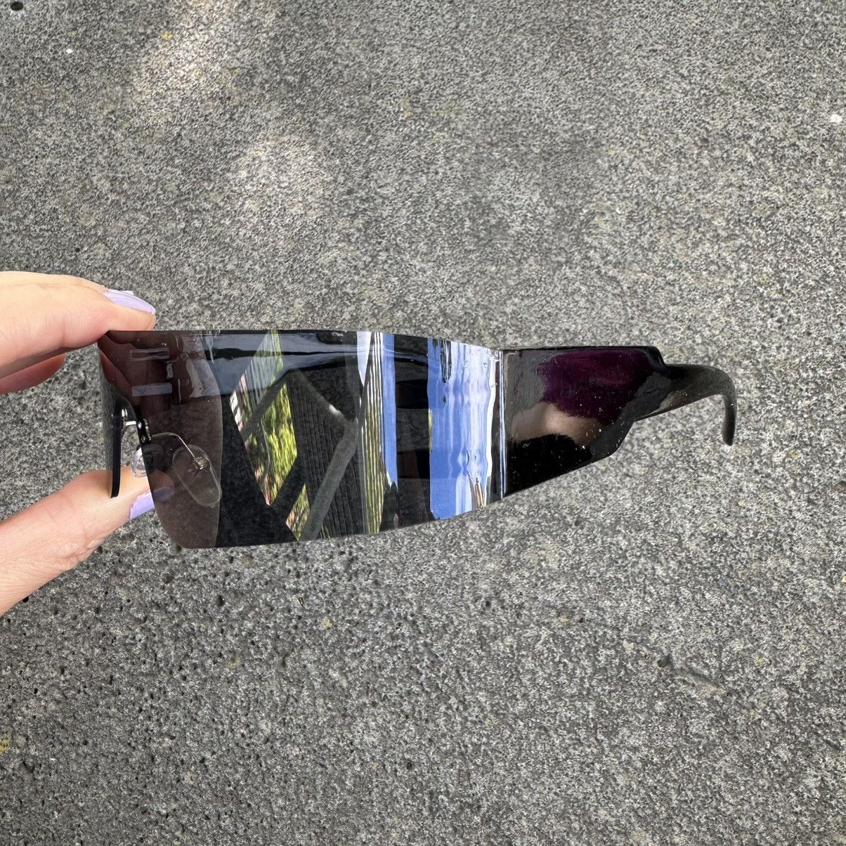 Other Y2K Unisex Sunglasses Retro Fashion Shades YL2996-01 Size ONE SIZE - 2 Thumbnail