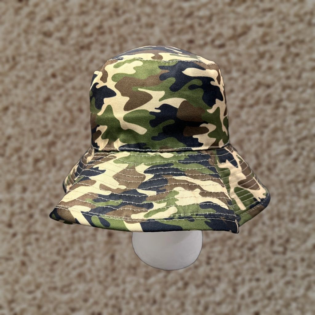Walmart Walmart Bucket Hat Adult One Size Green Camo 100% Polyester Hike Camp Camouflage Hat Men One Size Green Summer Spring Fall Hiking Logo Camp Gear Mens Size ONE SIZE - 1 Thumbnail