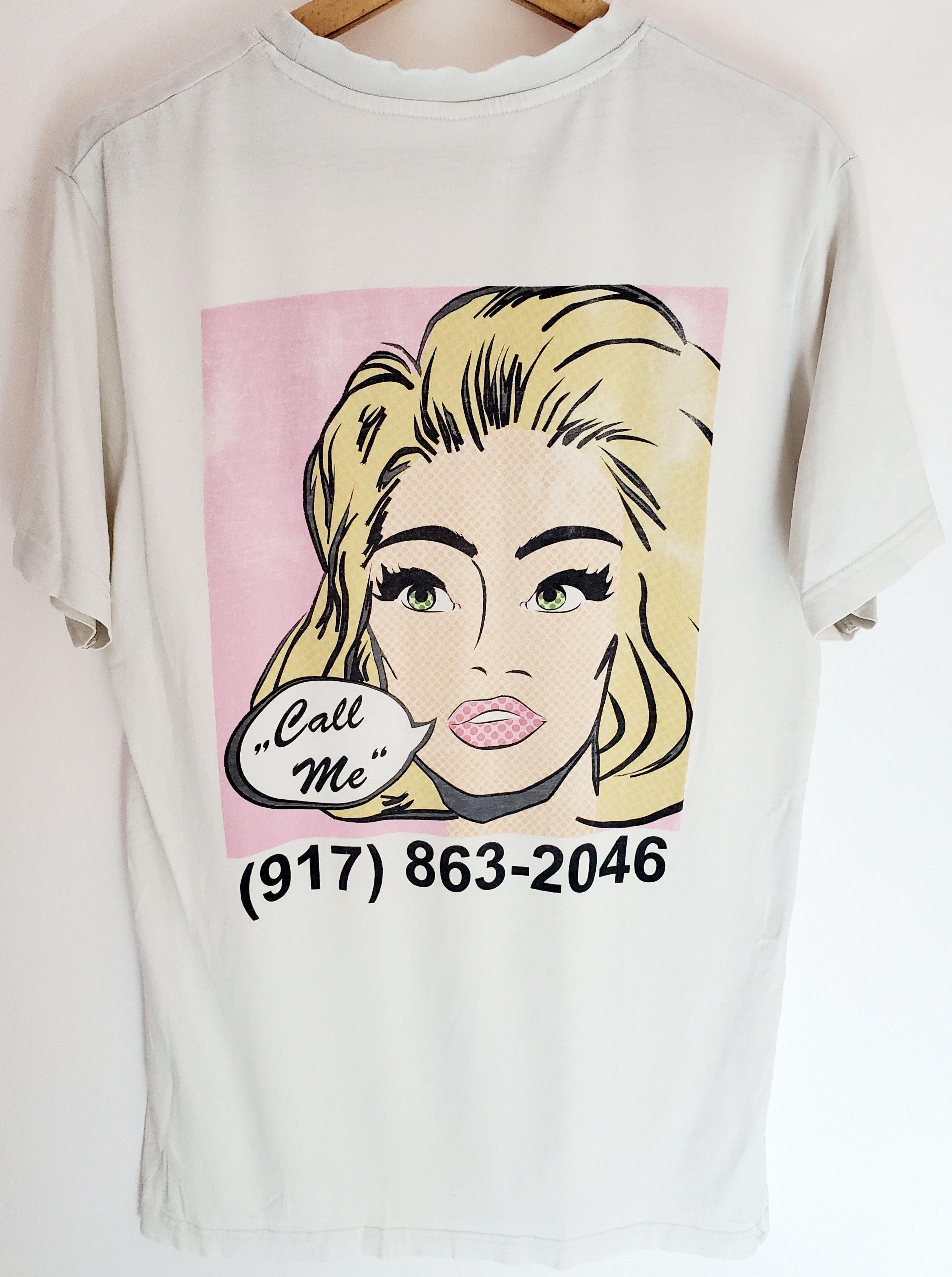 Vintage Vintage Blonde Call me Tshirt size L Size US L / EU 52-54 / 3 - 1 Thumbnail