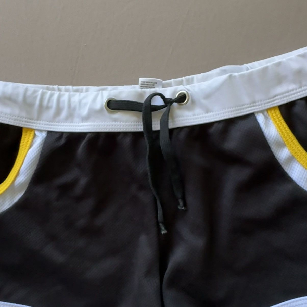 Other RETRO DOLPHIN TRACK SHORTS Size US 26 / EU 42 - 2 Thumbnail