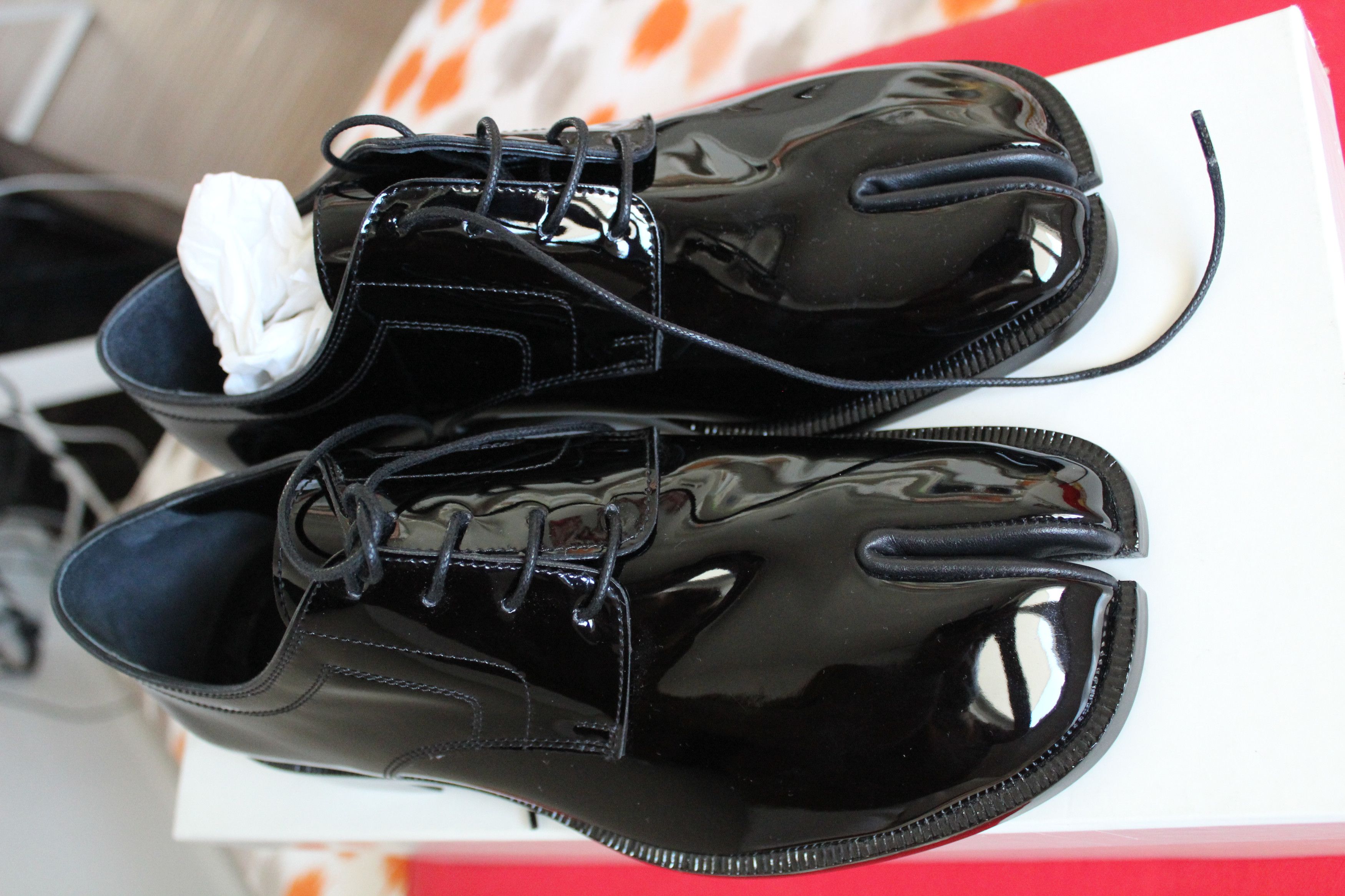 Maison Margiela Maison Margiela Tabi Oxford Black Patent – EU41 (US 8, UK 7) Size US 8 / EU 41 - 9 Thumbnail