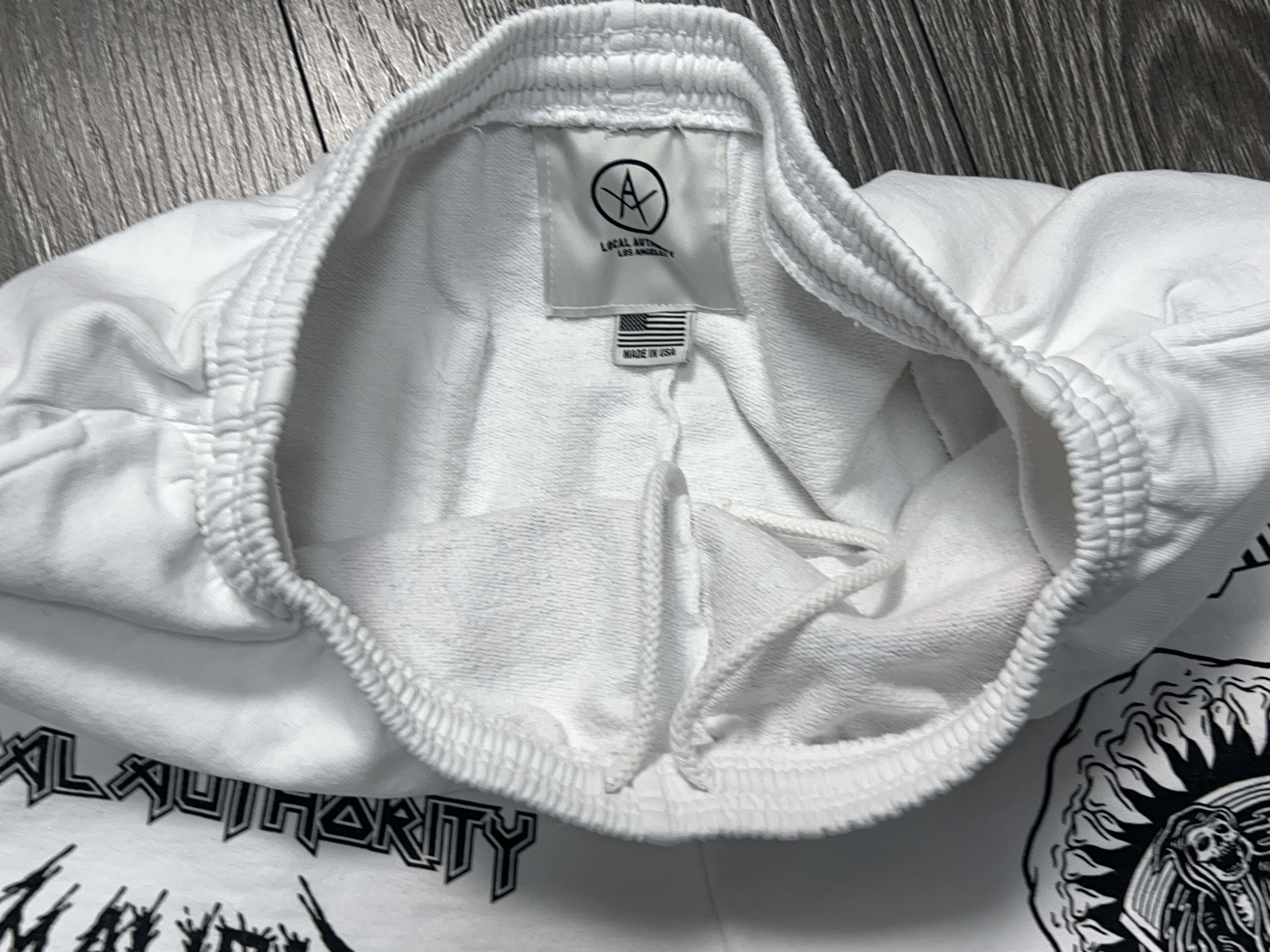 Local Authority 🇺🇸 Mens Los Angeles USA Monsters of Surf Short Big Logo Size US 32 / EU 48 - 6 Thumbnail