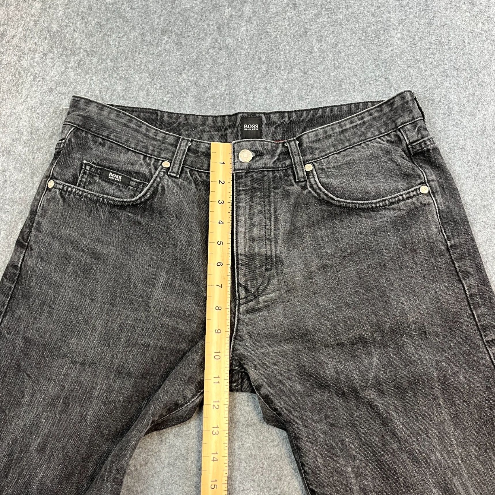 Hugo Boss HUGO BOSS Jeans Relaxed Straight 36 Mens Denim 5-Pocket Cotton Dark Black Grey Faded 100% Cotton Regular Size 36 Boys? Size US 36 / EU 52 - 5 Thumbnail