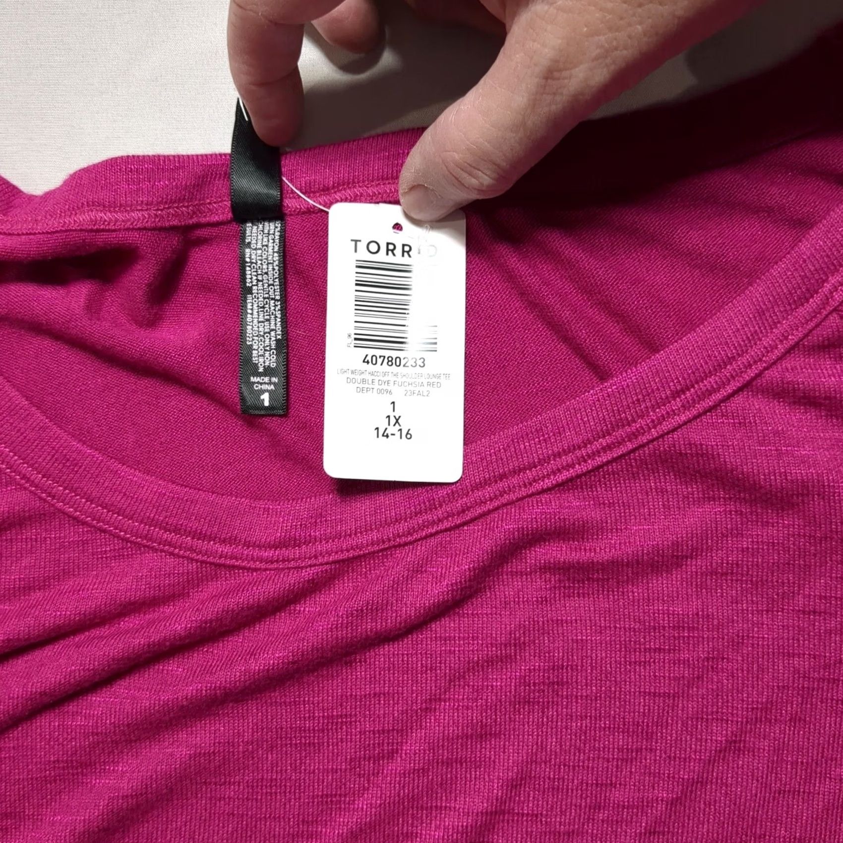 Torrid Torrid Sleep Off the Shoulder Lounge Tee 1X Womens Hacci Pink Fuchsia Long Sleeve Plus Size Knit Lightweight Casual Vintage: No Size XL / US 12-14 / IT 48-50 - 2 Thumbnail