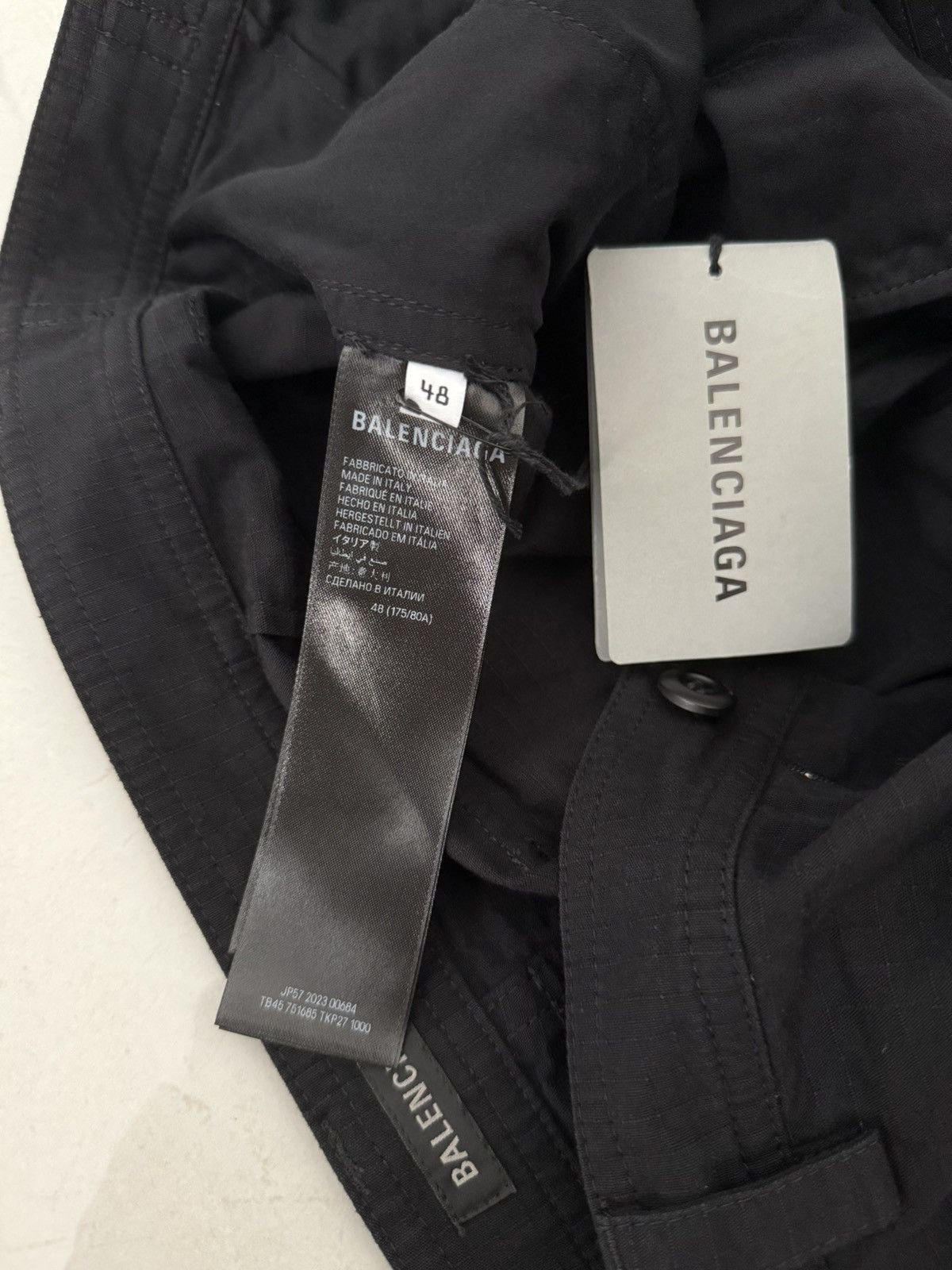 Balenciaga Balenciaga FW23 Cargo Oakley Logo Shorts Sz.48 Size US 32 / EU 48 - 7 Thumbnail