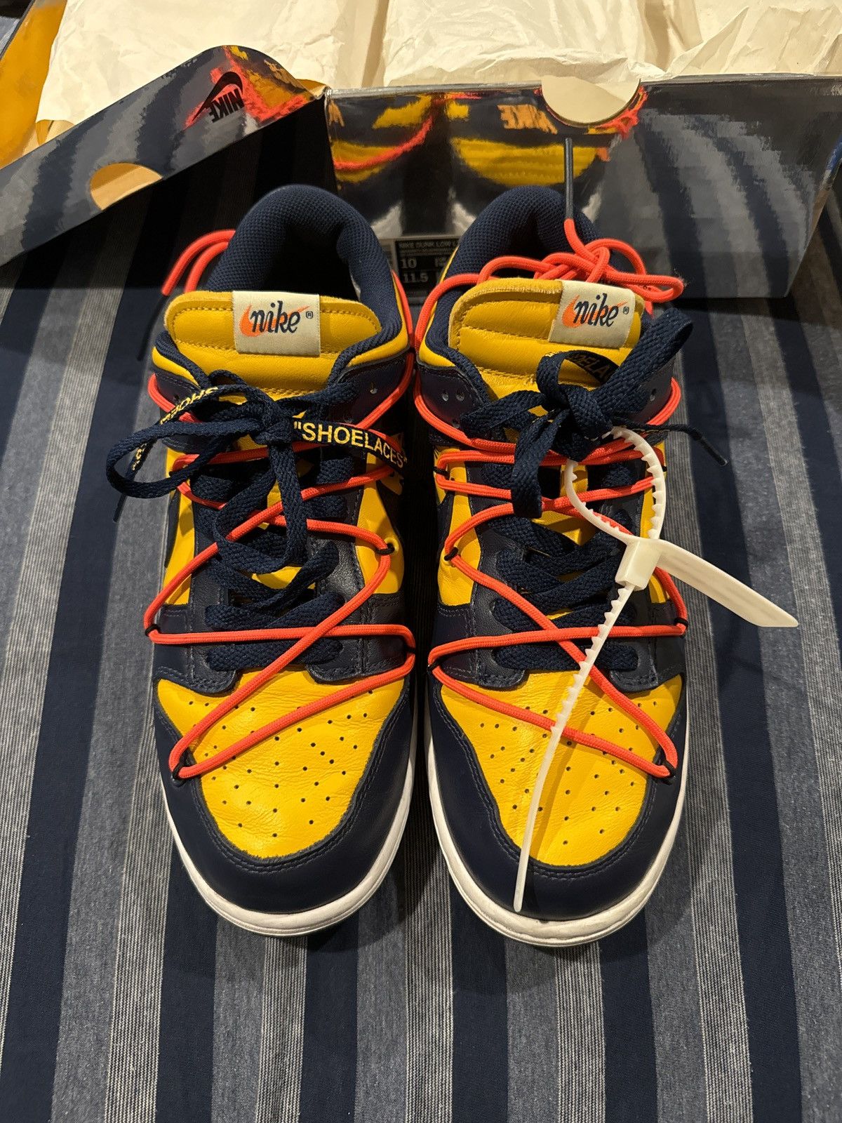 Nike × Off-White Off White x Nike dunk low Size US 10 / EU 43 - 3 Thumbnail