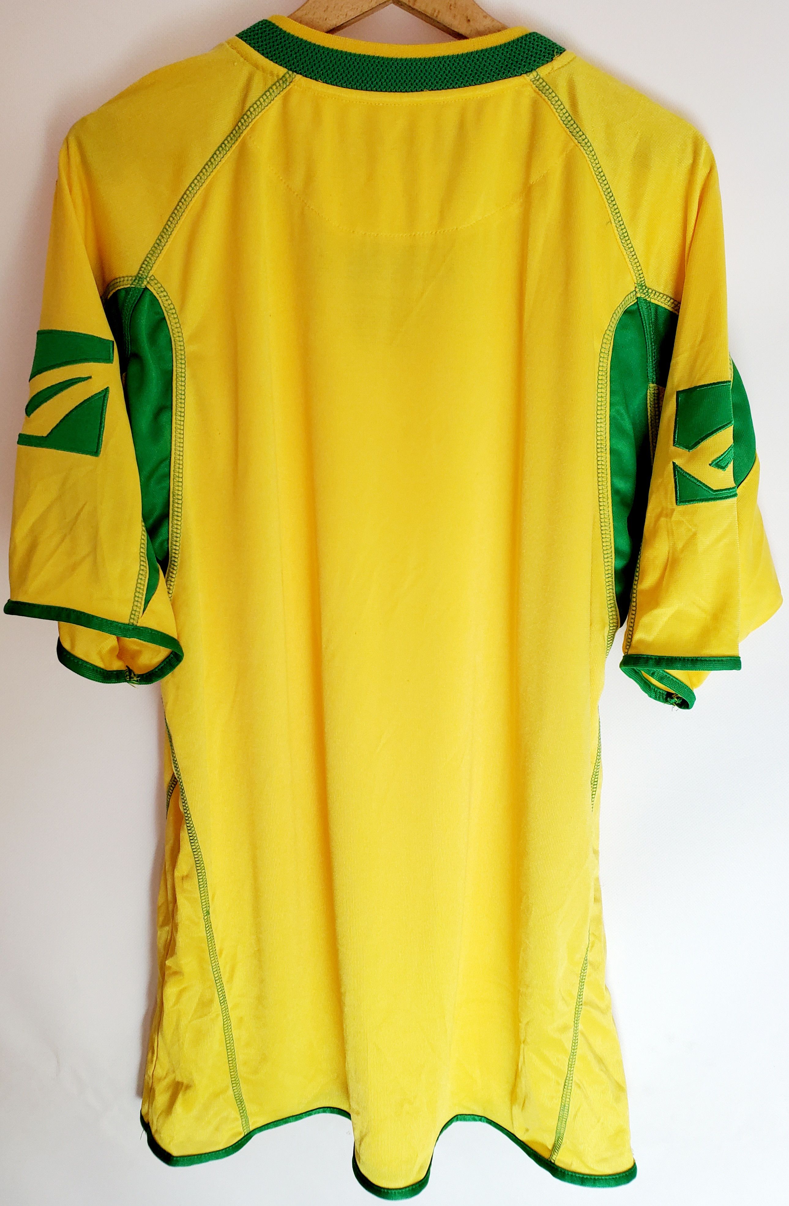 Other Vintage 2005-06 Zimbabwe Home jersey Xl perfect condition Size US XL / EU 56 / 4 - 7 Thumbnail