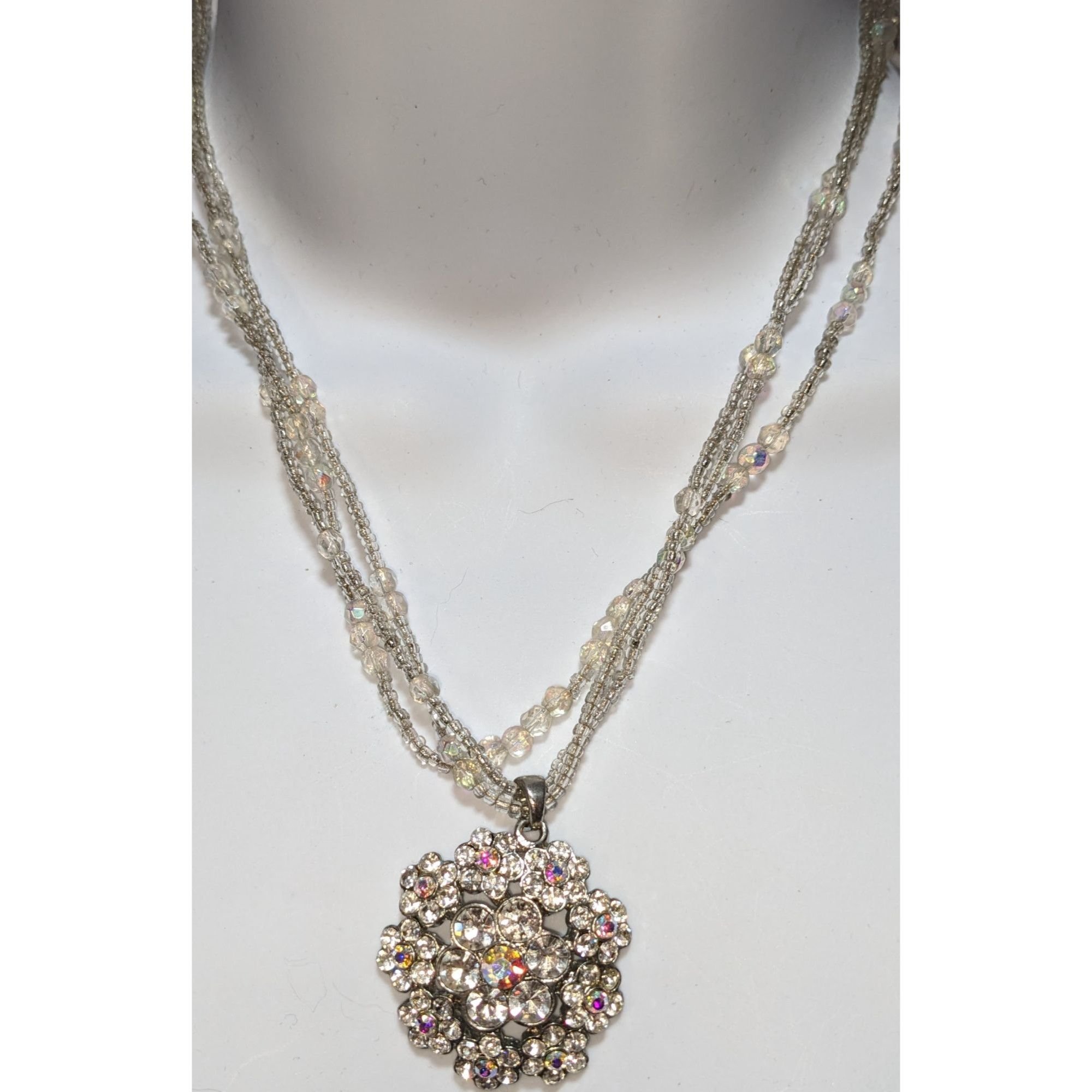 Other Vintage Fairycore Glam Crystal Beaded Necklace With Rhinesto Size ONE SIZE - 1 Thumbnail