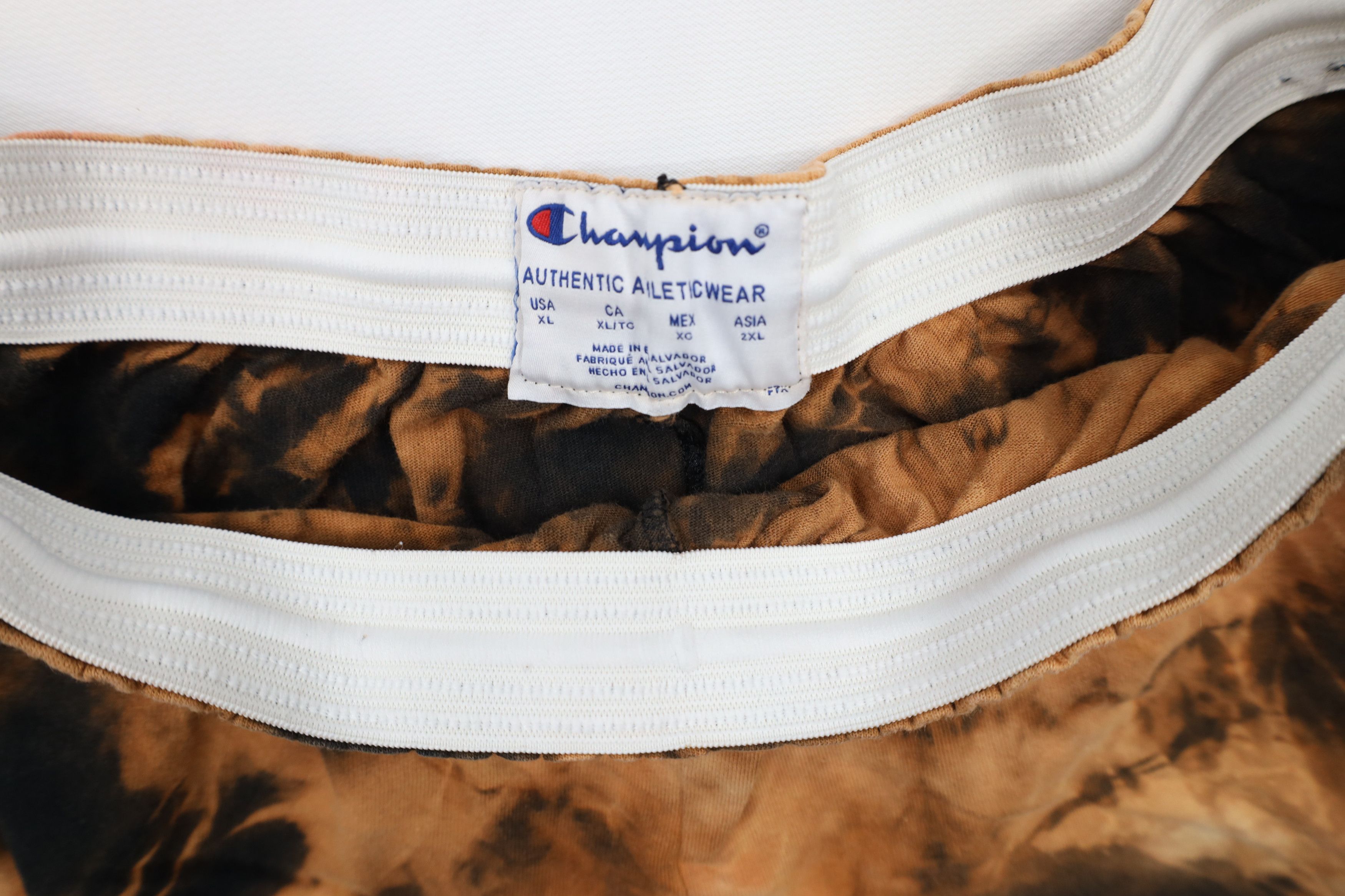 Champion × Vintage Vintage Champion Logo Acid Wash Above Knee Shorts Cotton Size US 36 / EU 52 - 6 Thumbnail
