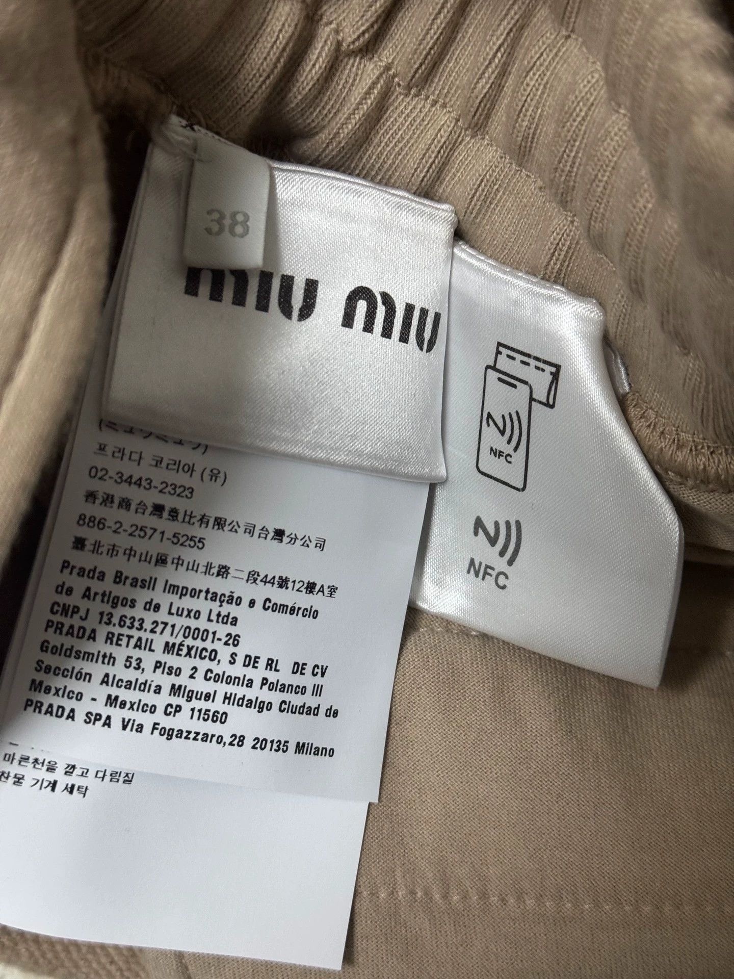 Miu Miu MIU MIU Set XS Top 38 Shorts 99 New Authentic Size XS / US 0-2 / IT 36-38 - 5 Thumbnail