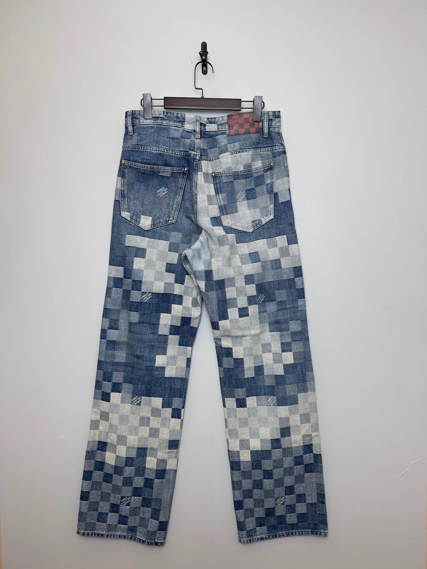 Louis Vuitton Louis Vuitton Pharrell Mosaic Straight Jeans K26 Size US 29 - 2 Thumbnail