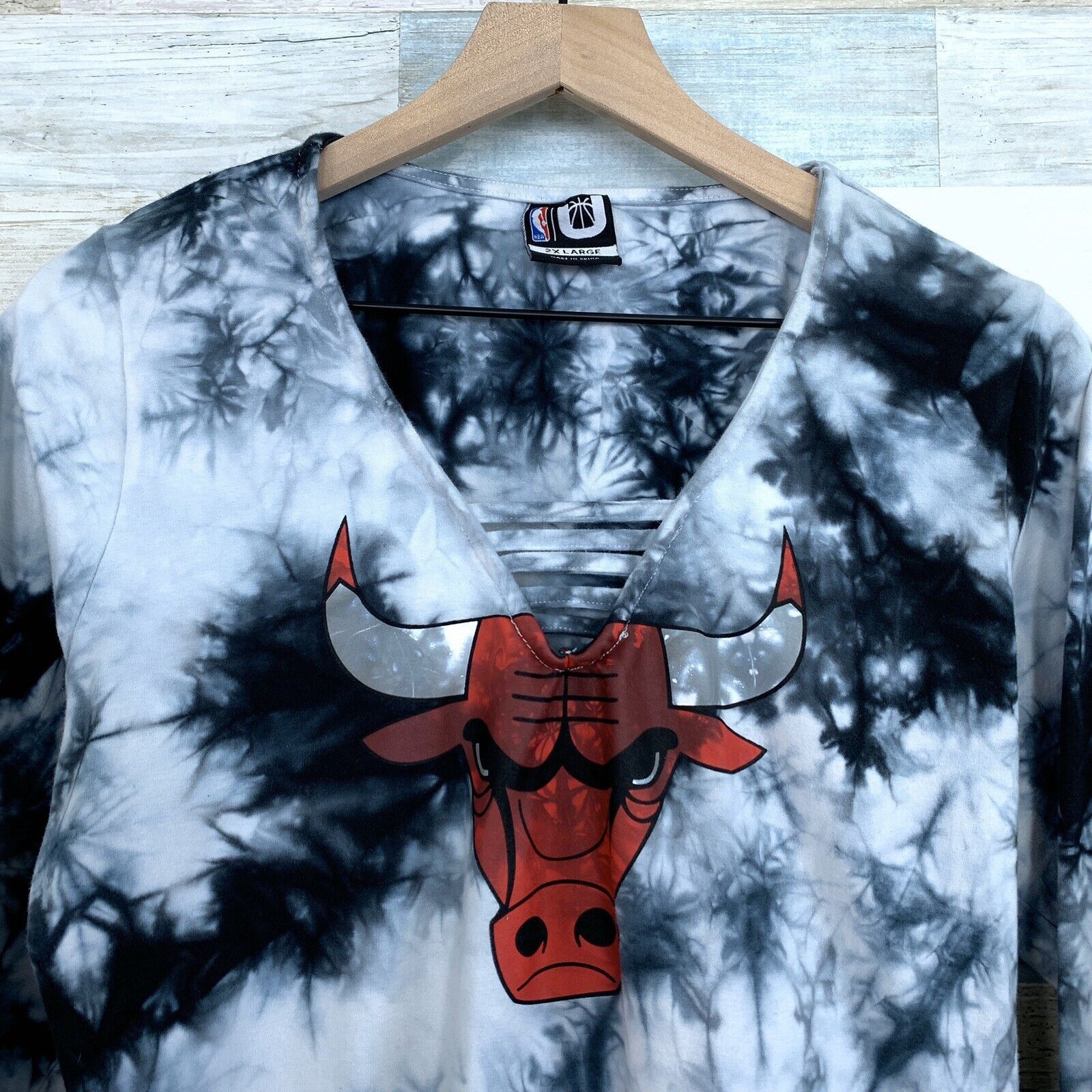 NBA NBA Chicago Bulls Tie Dye Bodysuit V Neck Black Gray Red 2X Size XXL / US 16-18 / IT 52-54 - 2 Thumbnail