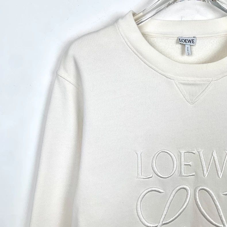 Loewe Loewe White logo embroidered cotton round neck long sleeve Size M / US 6-8 / IT 42-44 - 3 Thumbnail