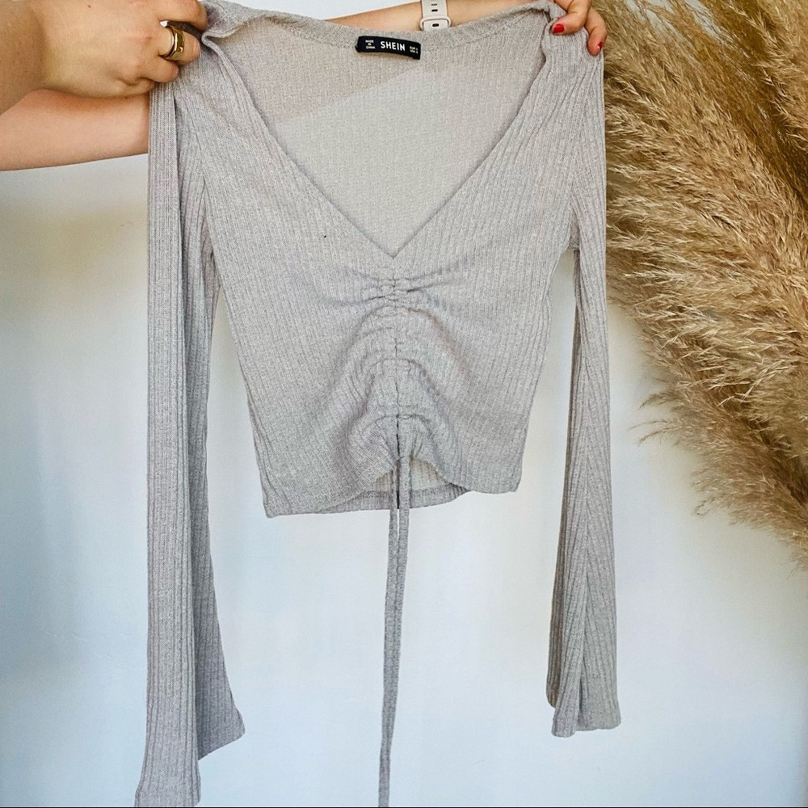 Shein SHEIN Grey Bell Sleeve Mini Crop Top Tie Front VNeck Sweater Size S / US 4 / IT 40 - 4 Thumbnail
